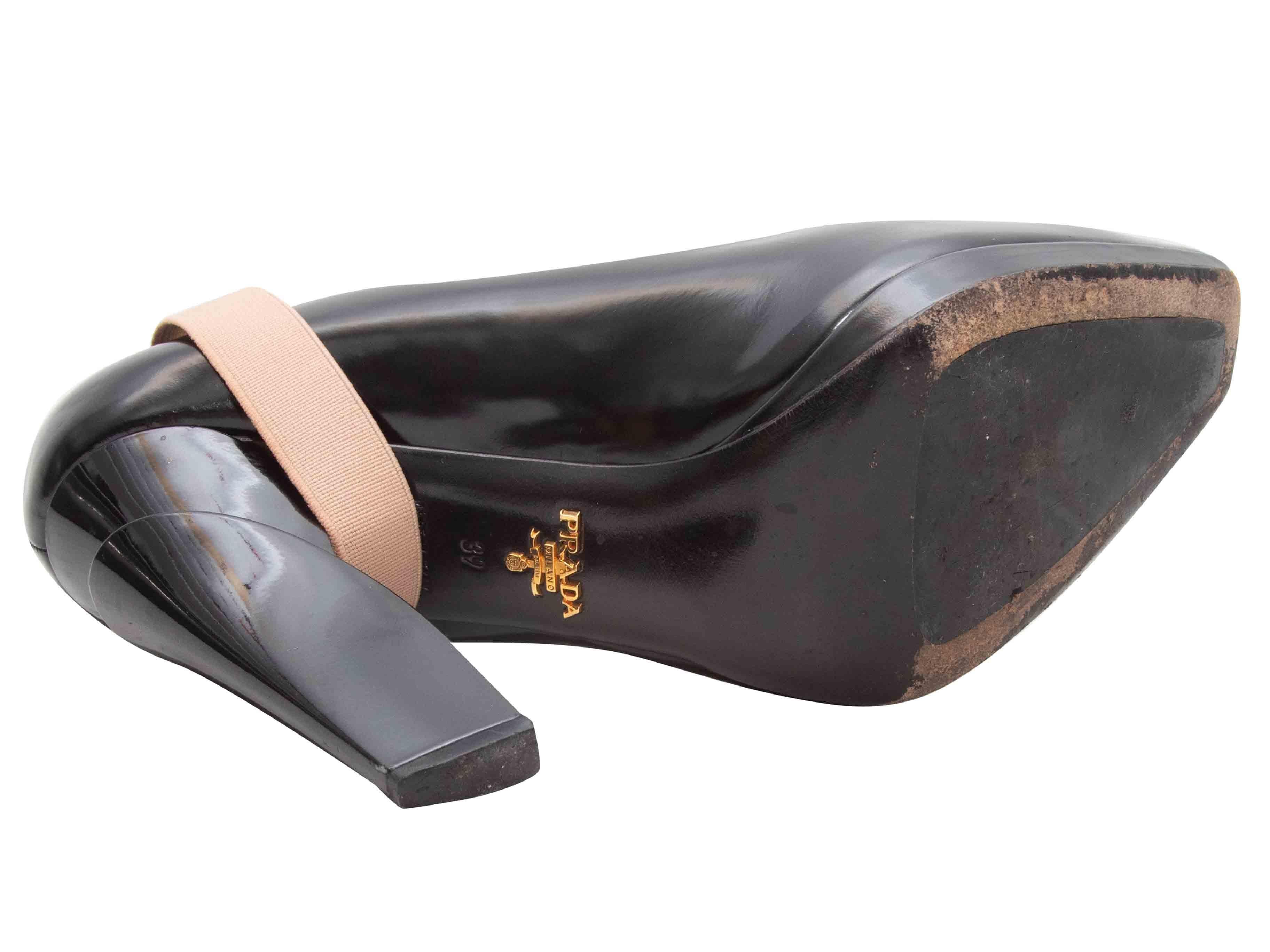 Donna Pompe di Prada con punta quadrata in nero e beige taglia 39 in vendita
