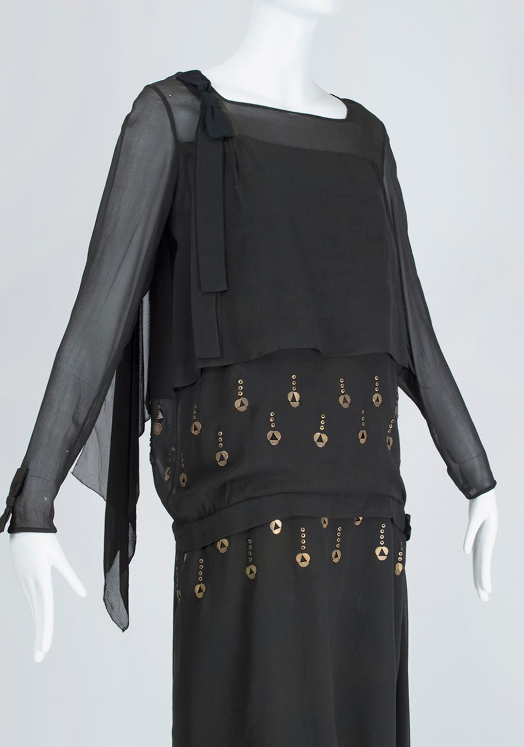 Black Egyptian Revival Deco Blouson Dress with Punched Brass Eyelets - S, 1924 In Good Condition For Sale In Tucson, AZ