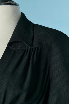 Abito avvolto in bi-materiale nero con fibbia Thierry Mugler