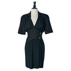 Robe enveloppée en bi-matière noire avec boucle THIERRY MUGLER