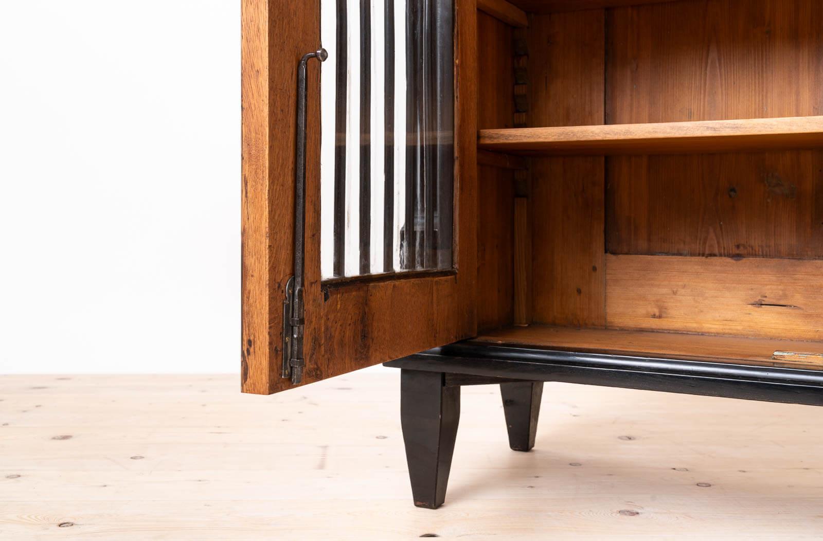 Vetrina Biedermeier nera, Austria, metà del XIX secolo in vendita 1