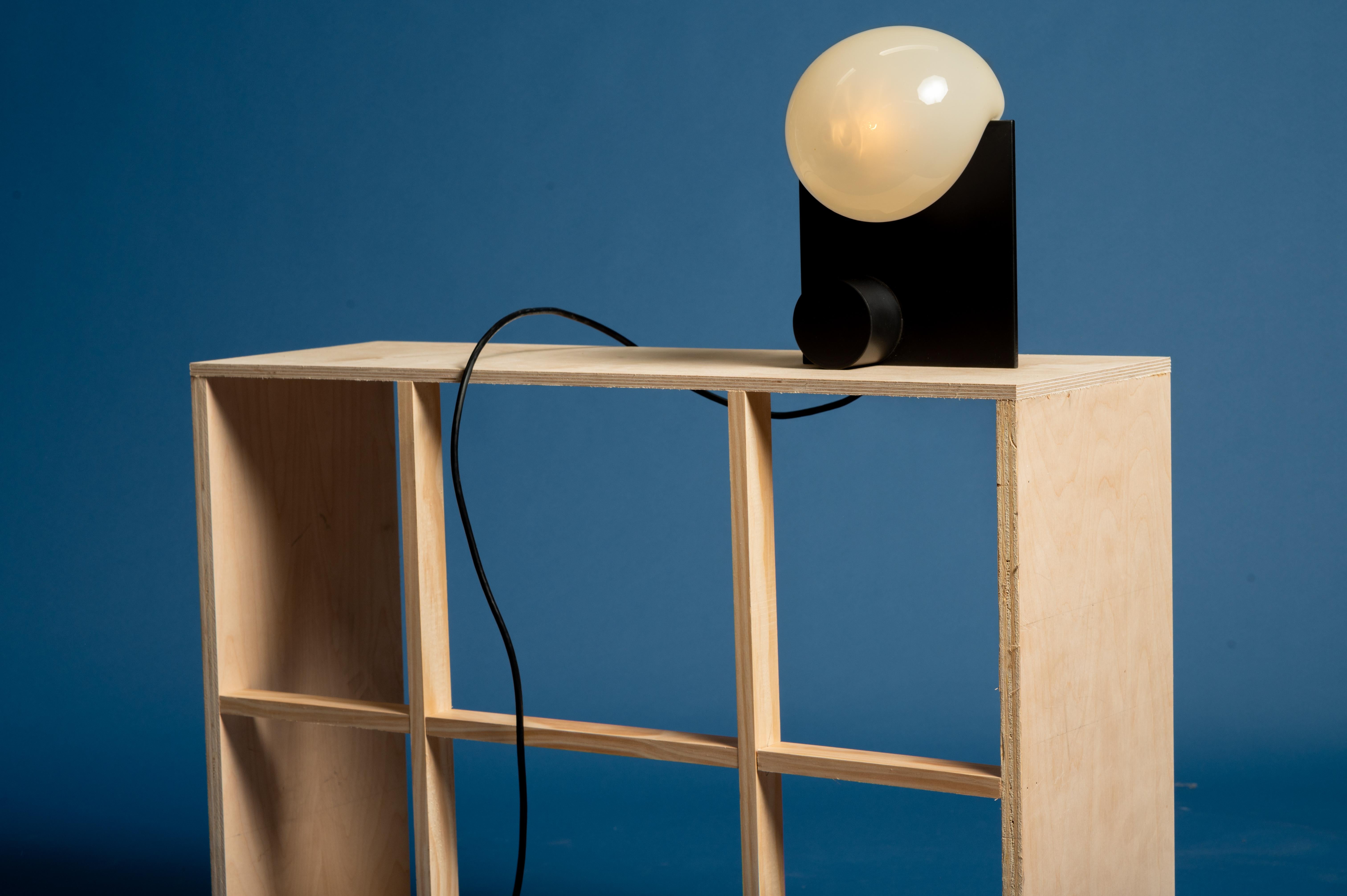 Américain Lampe de bureau Bloop noire par Nick Pourfard en vente