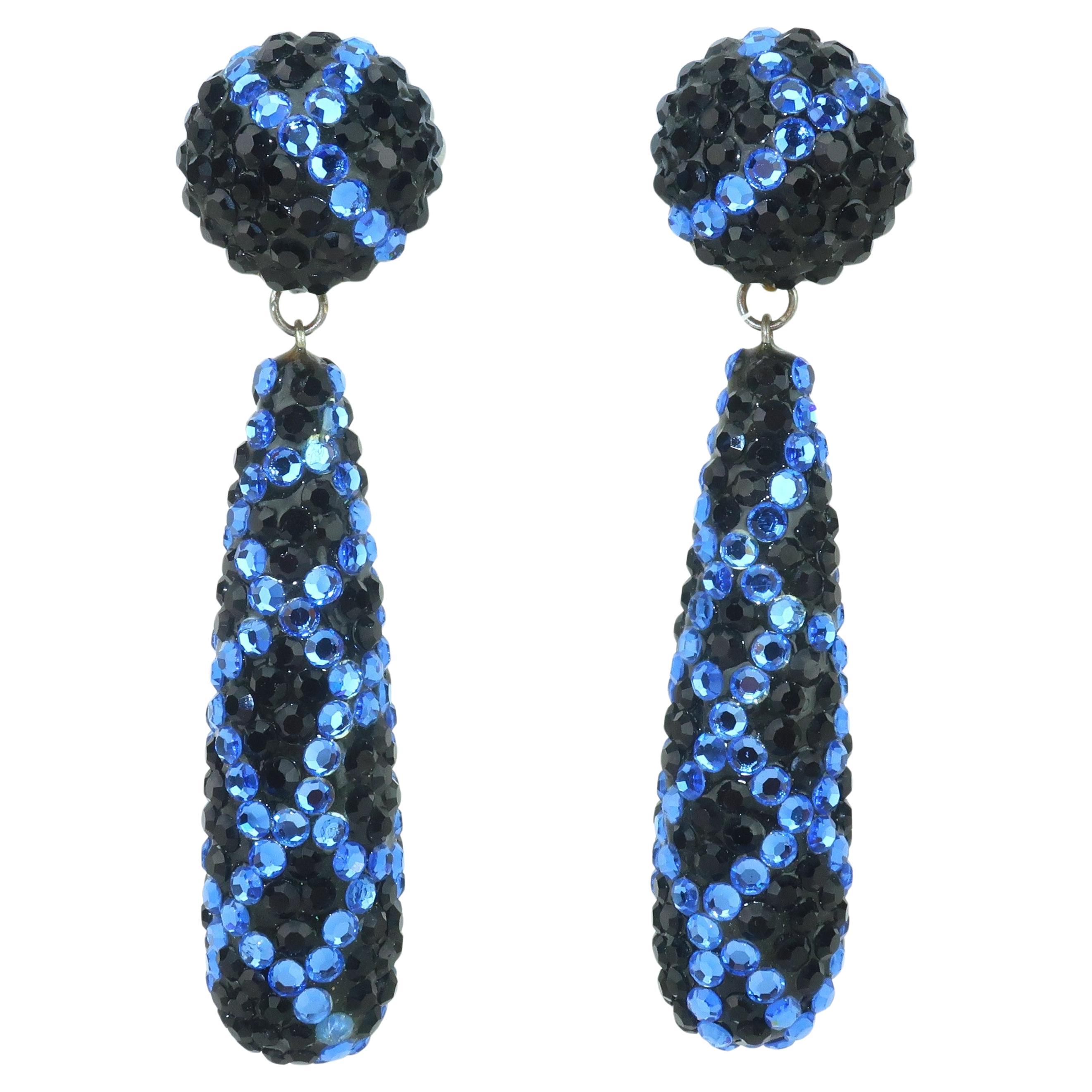 Orecchini a goccia con pavé di cristalli neri e blu attribuiti a James Arpad in vendita