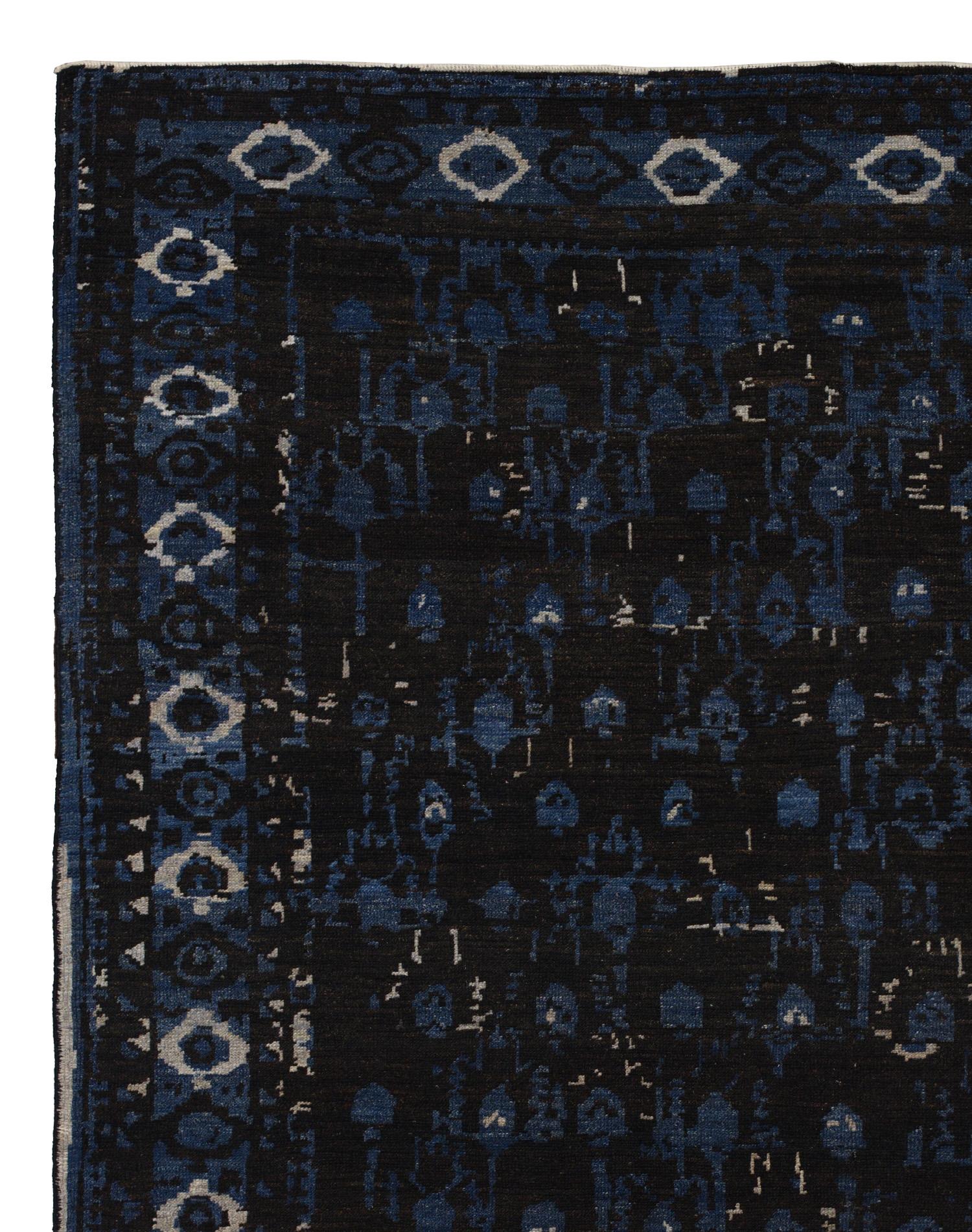 Schwarz Blau Persische Wolle Hand geknüpft Teppich 7 Fuß 4 in x 10 Fuß 9 in im Zustand „Hervorragend“ im Angebot in Dallas, TX