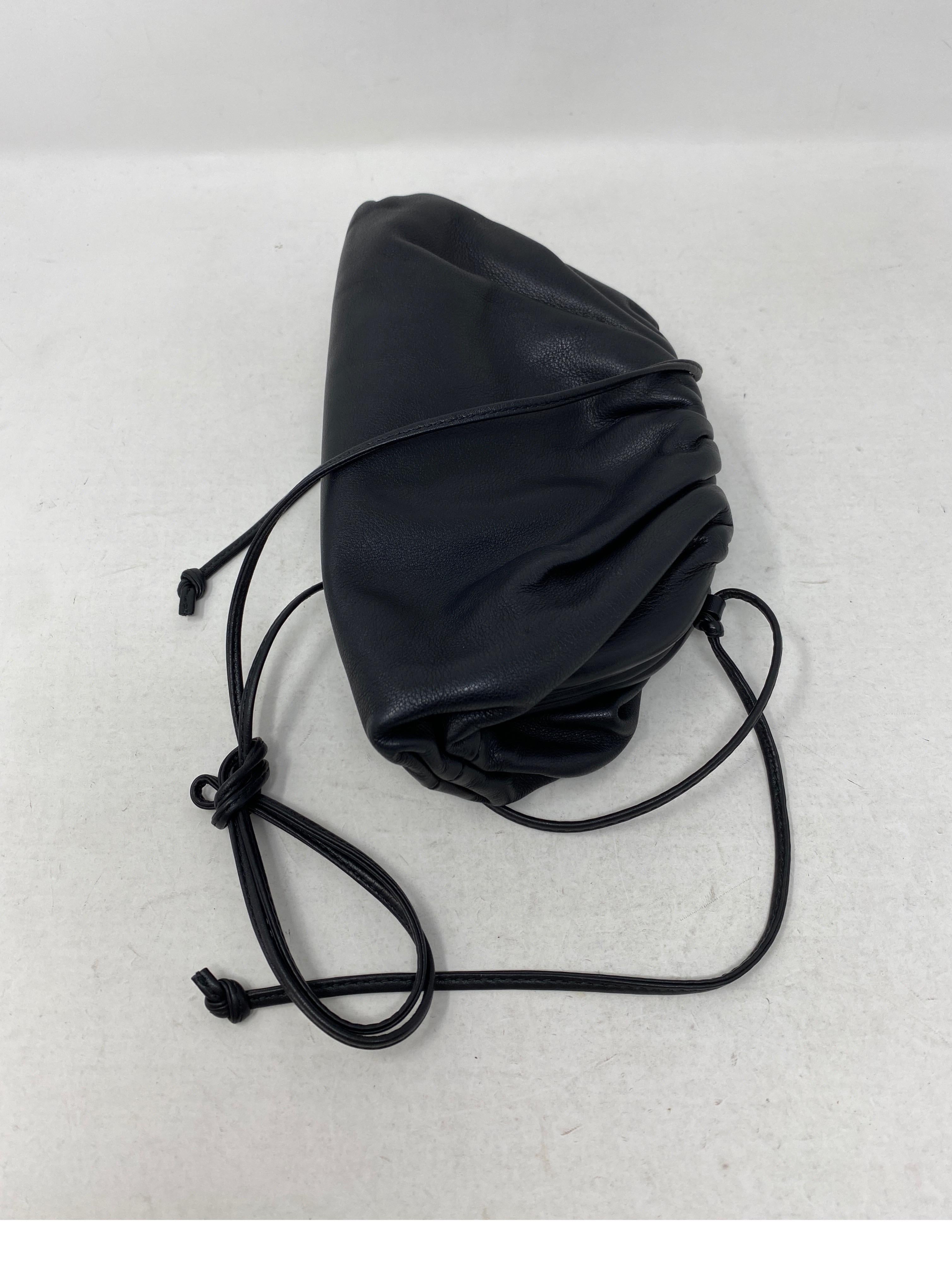 Black Bottega Veneta Crossbody Bag In Excellent Condition In Athens, GA
