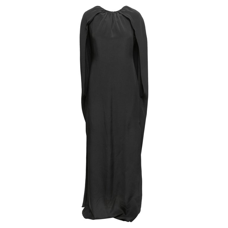 https://a.1stdibscdn.com/black-brandon-maxwell-silk-cape-gown-size-us-6-for-sale/v_1472/v_213410621702674865541/v_21341062_1702674866347_bg_processed.jpg?width=768