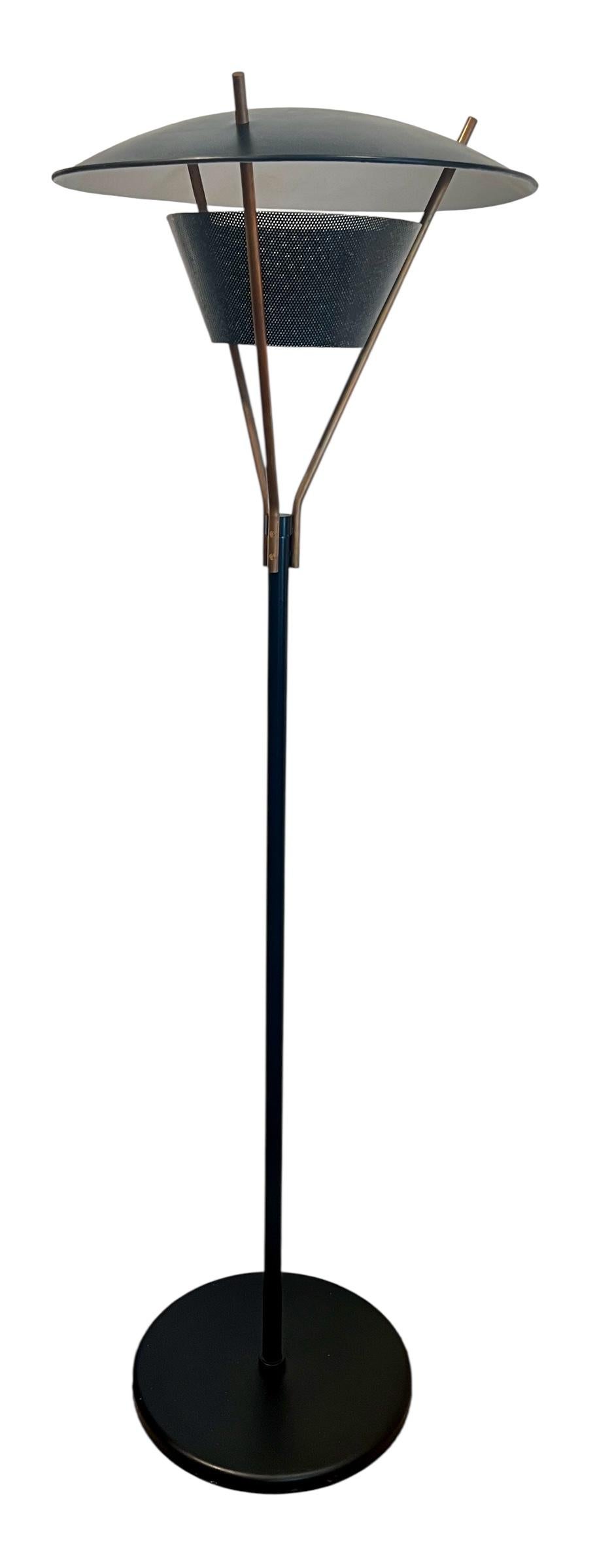 Stehlampe schwarz & messing von Gerald Thurston für Lightolier (Moderne der Mitte des Jahrhunderts) im Angebot