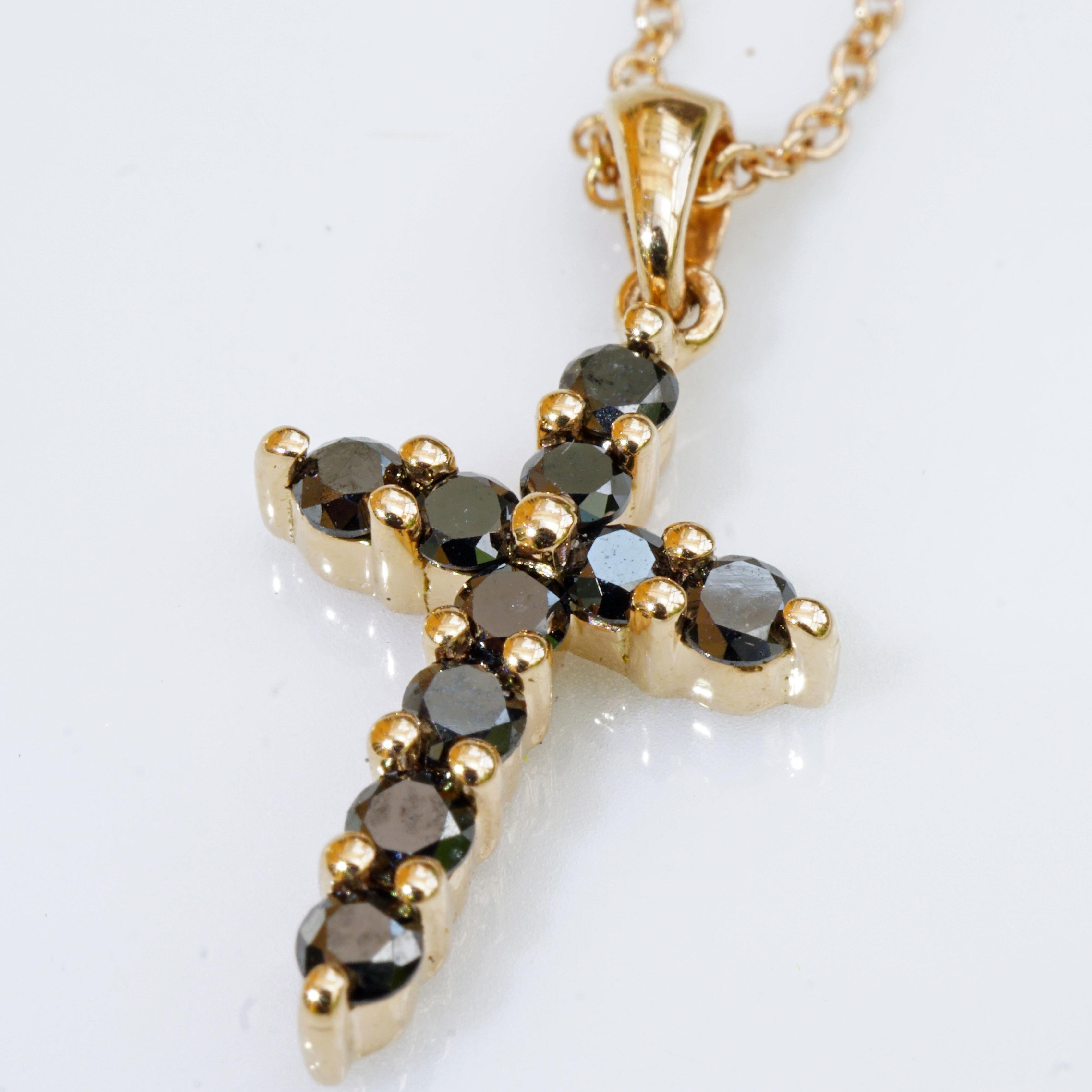Pendentif Croix Brilliante 0,35 ct AAA+ meilleure qualité de diamant fait à la main en Italie Unisexe en vente