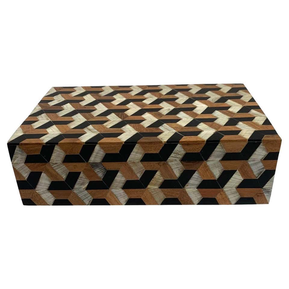Bone Boxes - 294 For Sale at 1stDibs | decorative bone box, bone inlay ...