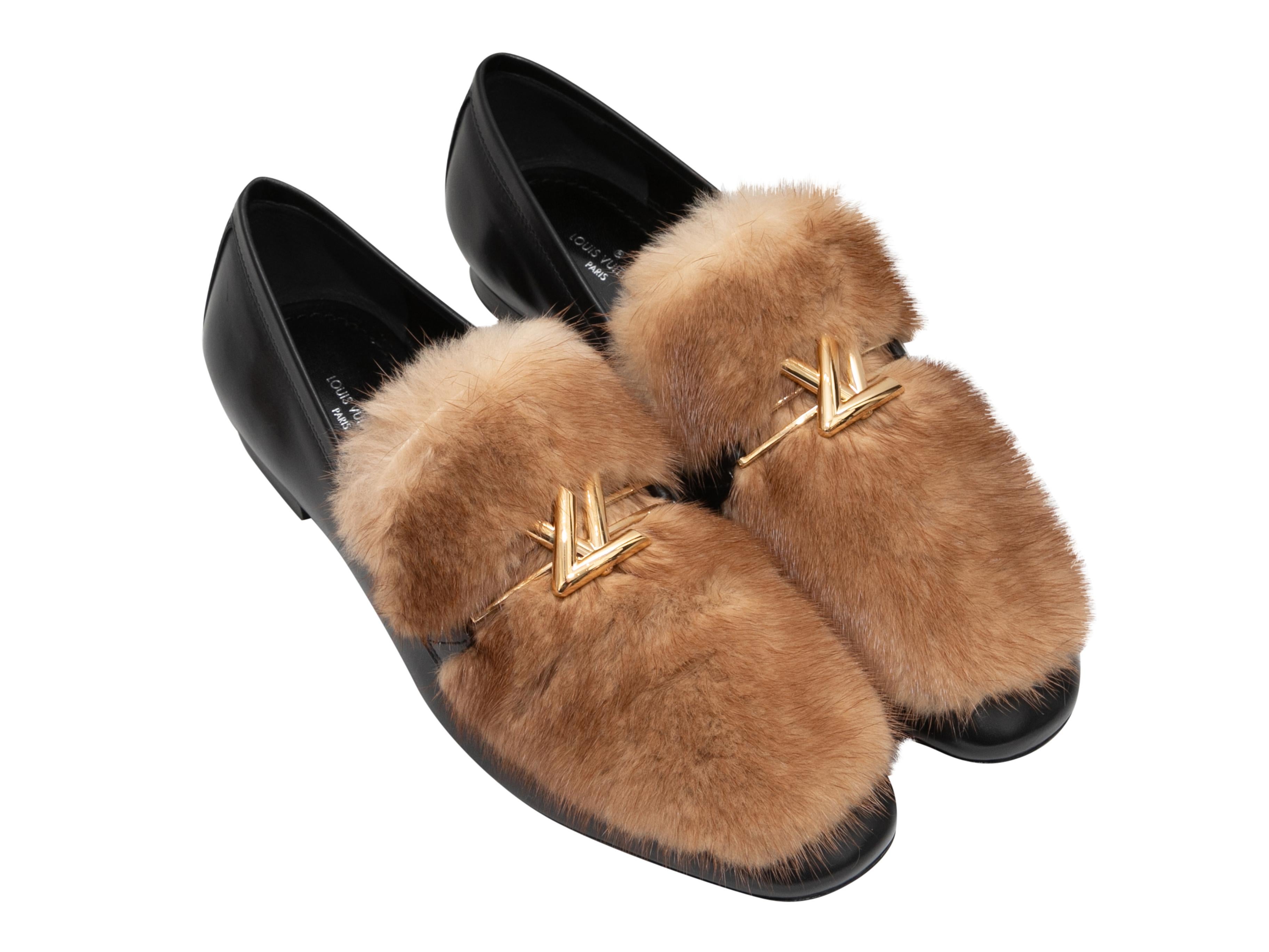 Black & Brown Louis Vuitton Leather & Mink Fur Monogram Loafers Size 39 In Good Condition For Sale In New York, NY