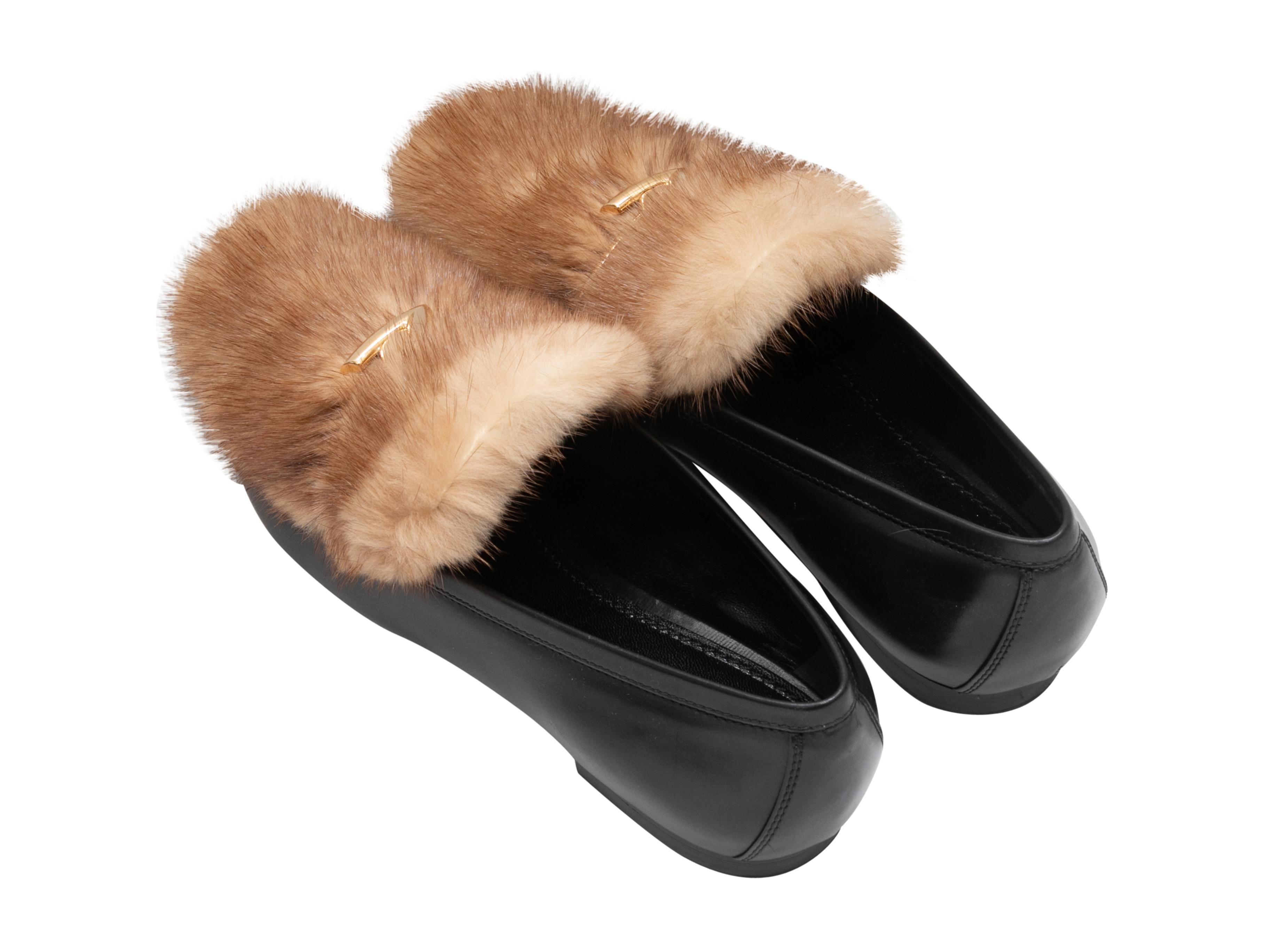Women's Black & Brown Louis Vuitton Leather & Mink Fur Monogram Loafers Size 39 For Sale