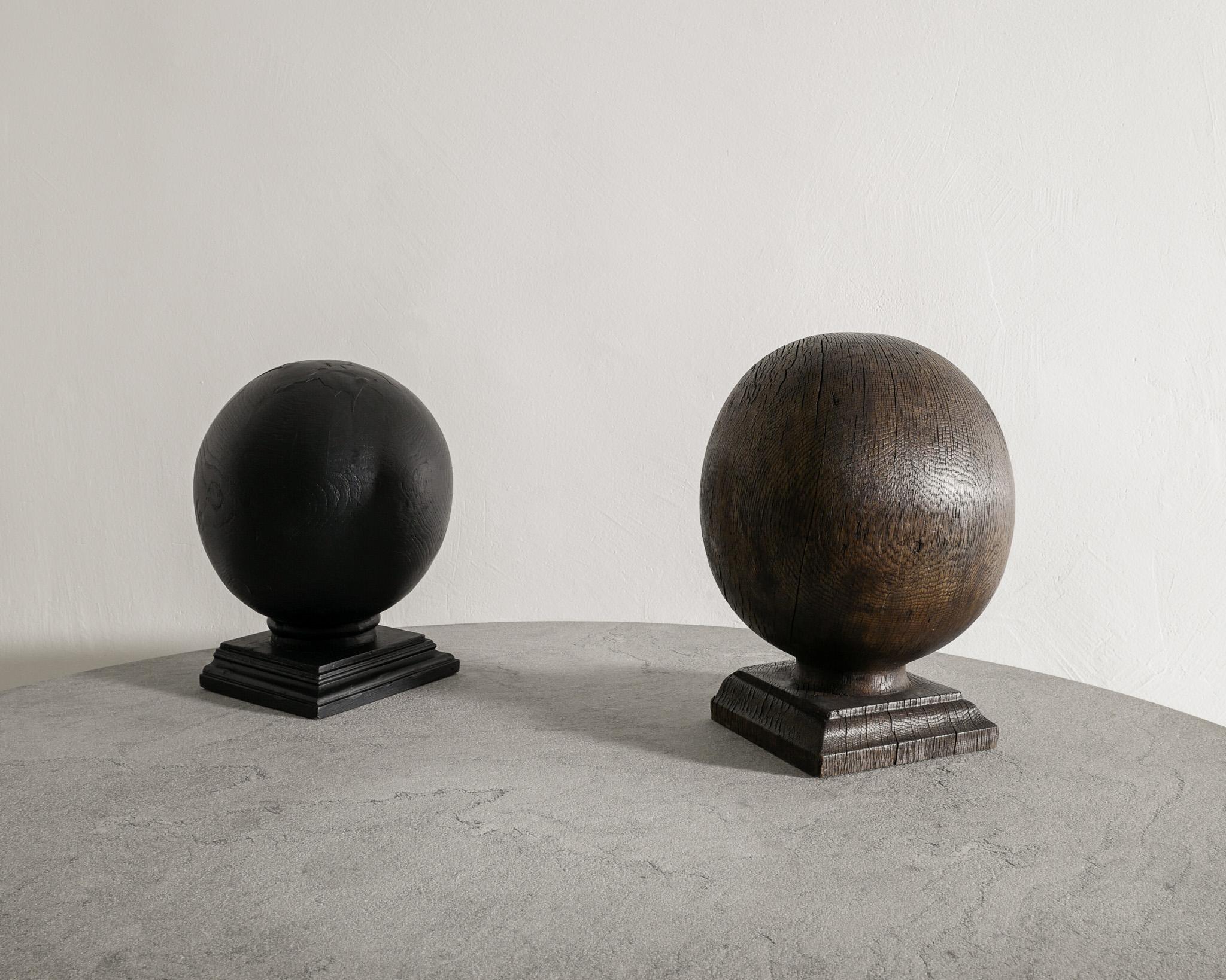 Sculture astratte svedesi antiche in legno di pino e Oak, 1950 In condizioni buone in vendita a Stockholm, SE