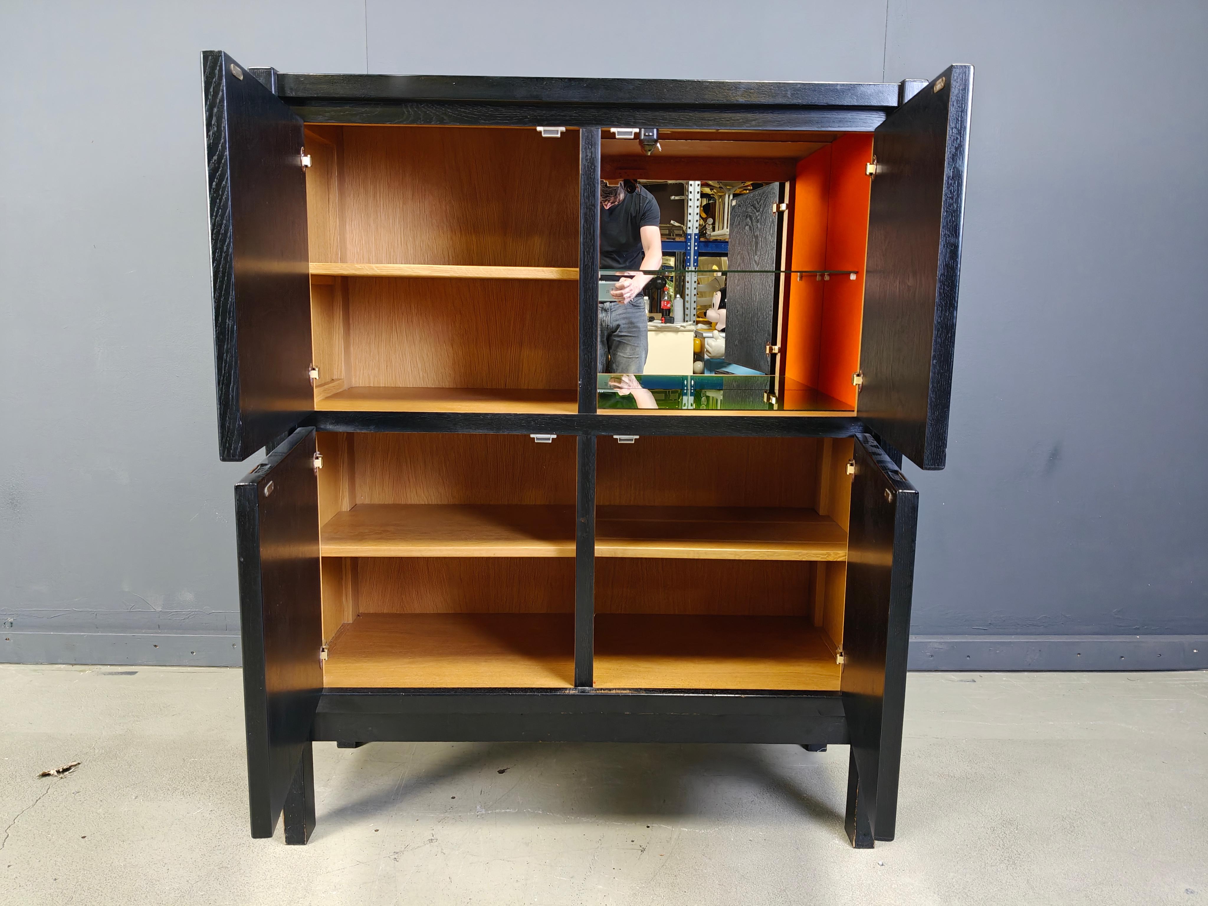 Schwarzer brutalistischer Barschrank, 1970er Jahre (Ebonisiert) im Angebot