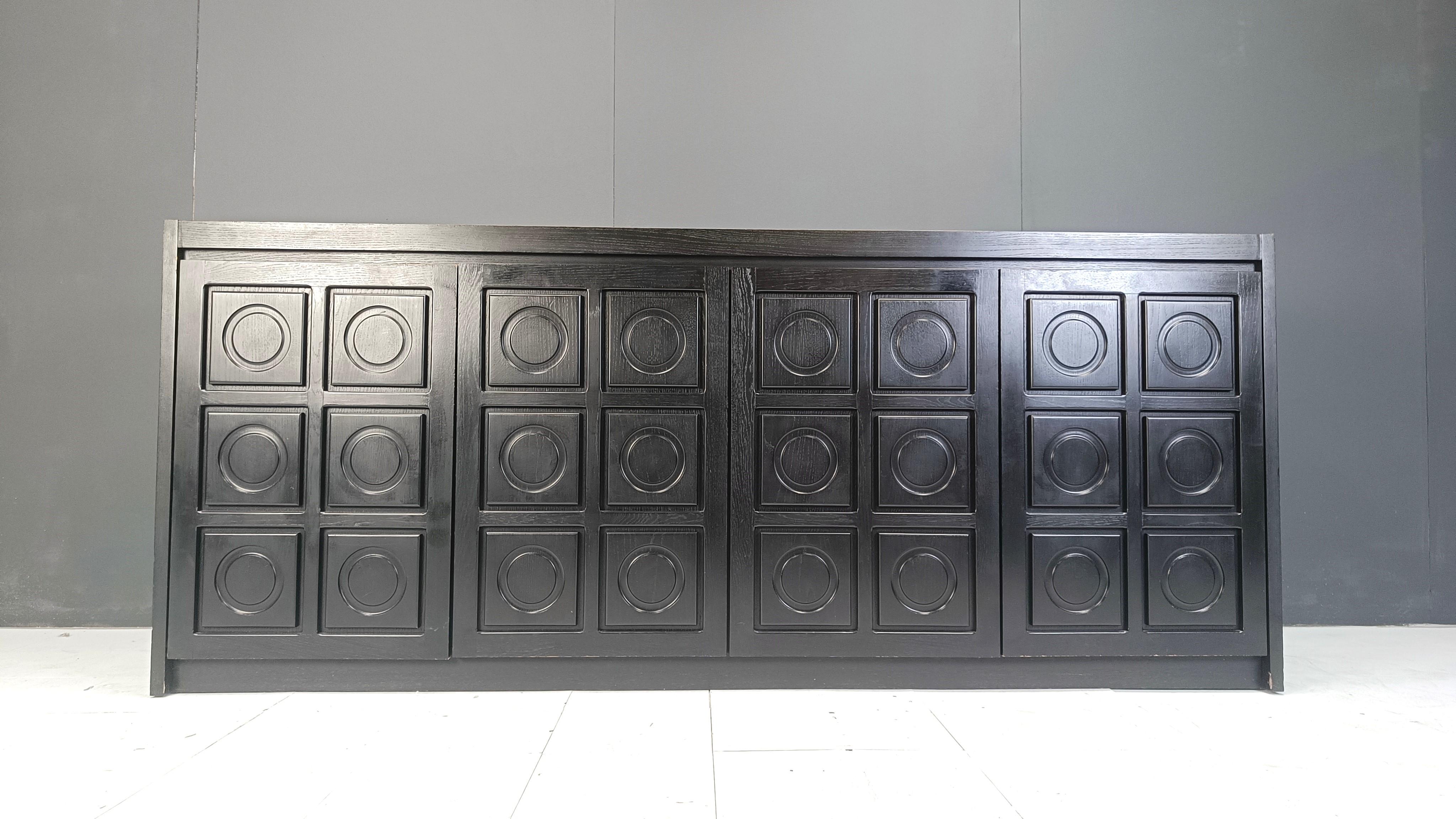 Black brutalist credenza, 1970s In Good Condition For Sale In Leuven, Vlaams Gewest