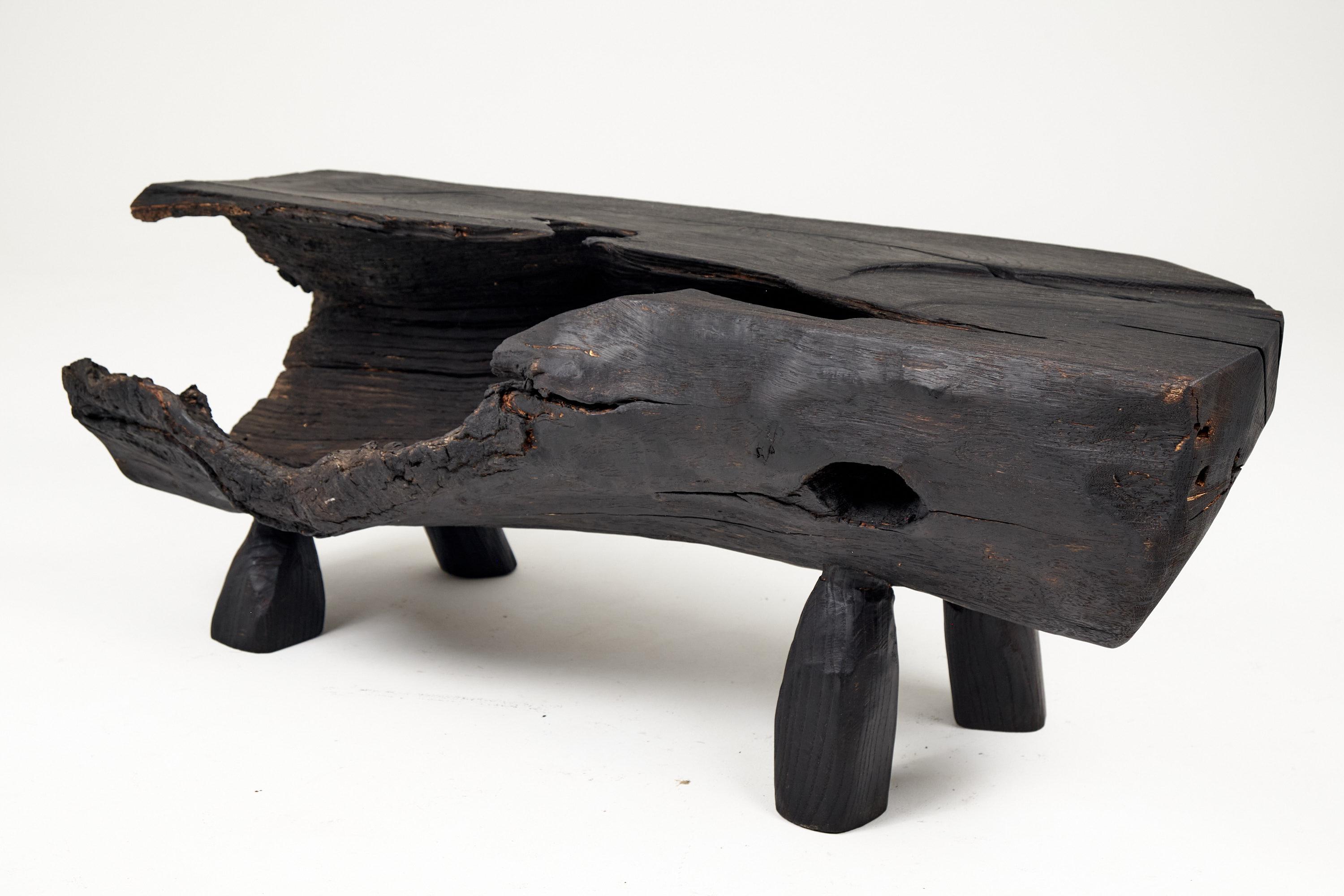 Black Burnt Wood, Panchina brutalista, Da esterno e da interno, Naturale ed ecologica in vendita 10