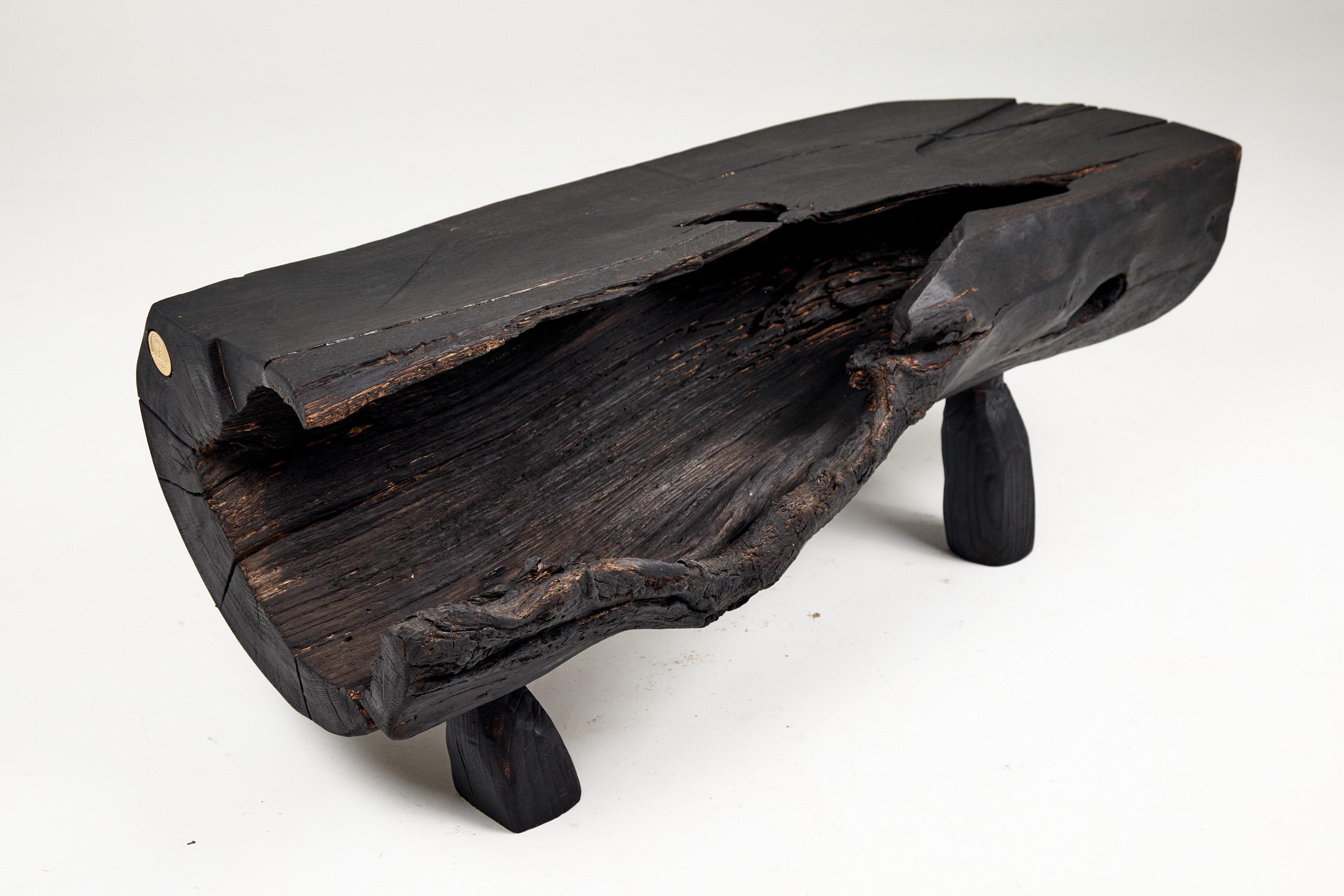 Black Burnt Wood, Panchina brutalista, Da esterno e da interno, Naturale ed ecologica In condizioni Nuovo in vendita a Stara Gradiška, HR