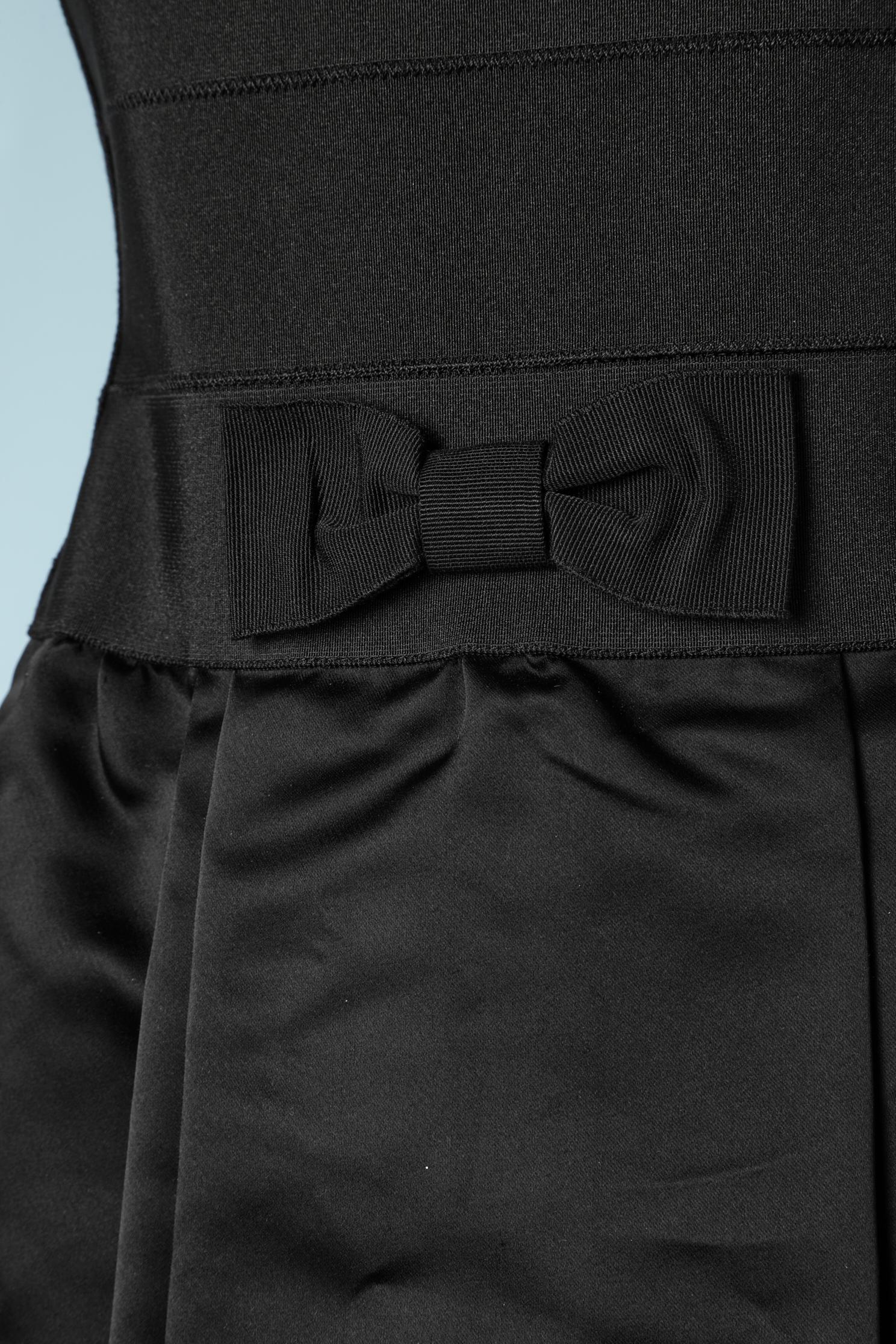 Noir Robe de cocktail bustier noire Dolce & Gabbana  en vente
