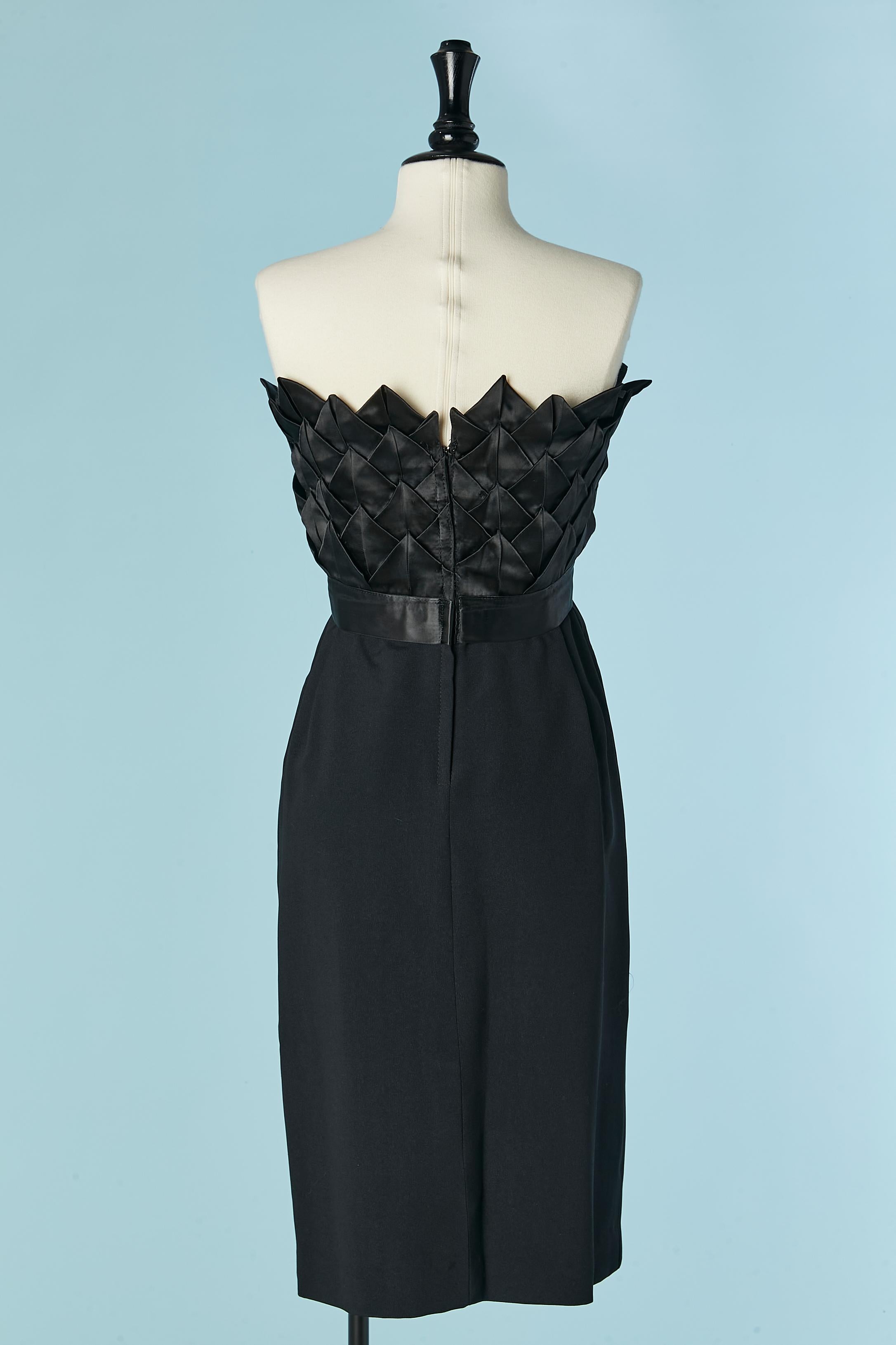 Women's Black bustier cocktail dress with pleats VICTOR COSTA For Sale