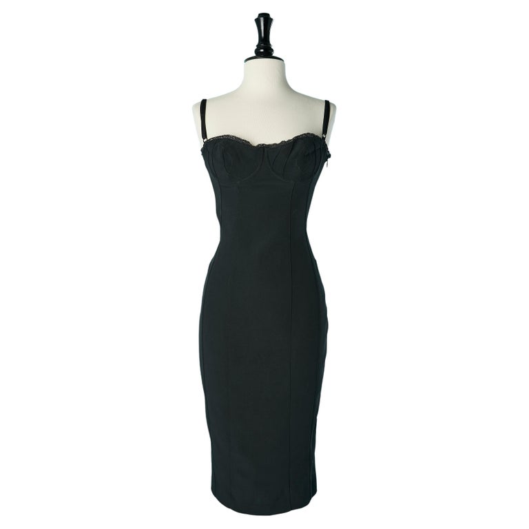 women in black dress Long Black Formal Dress with Three-Quarter Sleeves Black / 6
