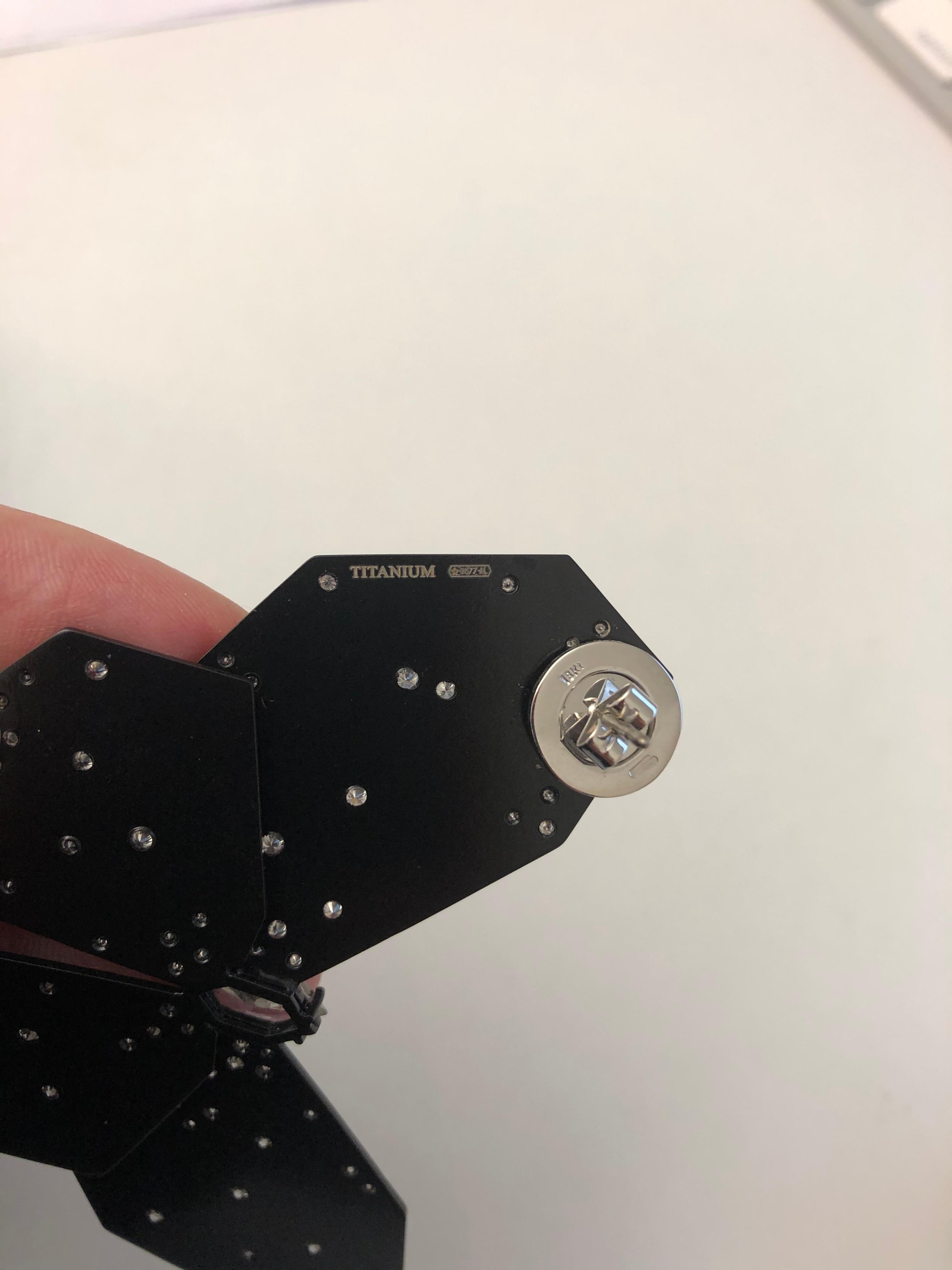 Hexagon Cut Titanium and Gold Black Butterfly Diamonds Earring 'single' 2.51 Carat Diamonds