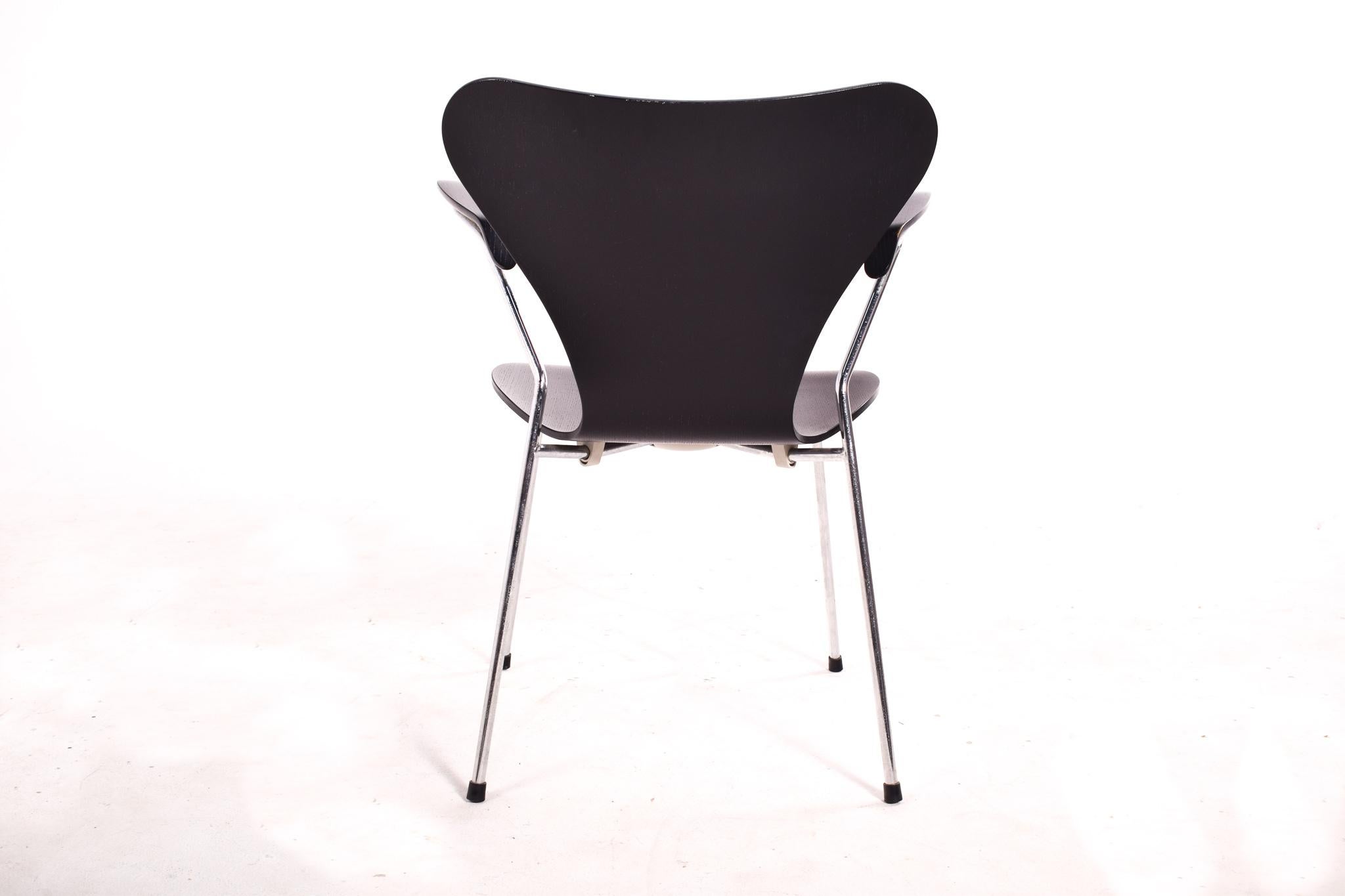 Plywood Black Butterfly Series 7 by Arne Jacobsen for Fritz Hansen For Sale