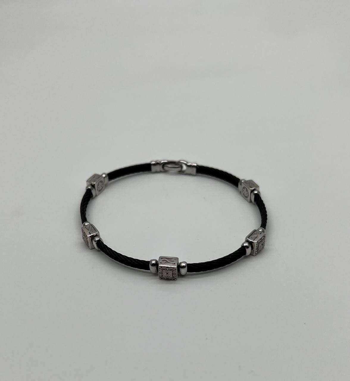 Pulsera trenzada con filigrana de diamantes en oro blanco de 18 quilates The Row negra en venta 1