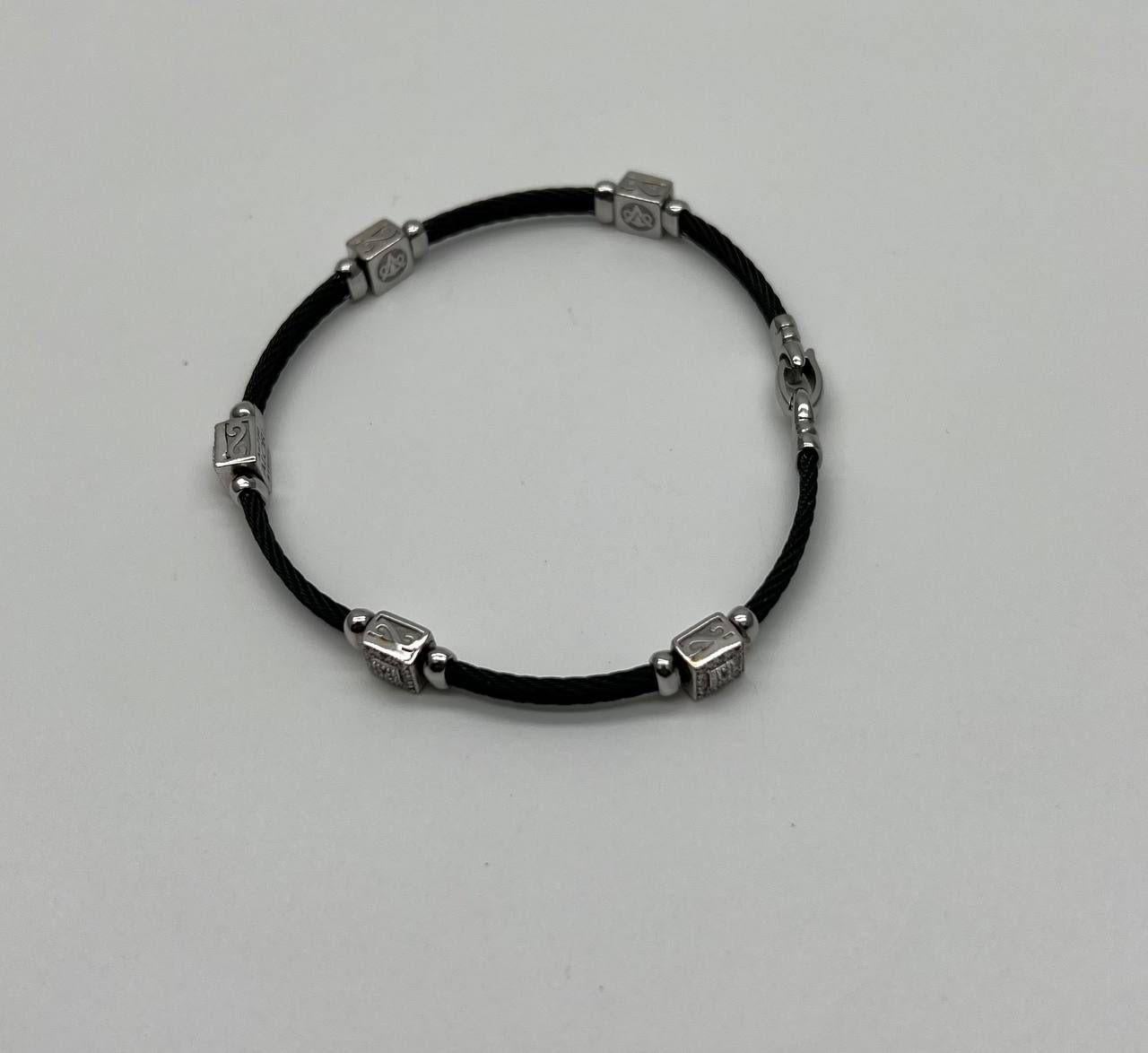 Pulsera trenzada con filigrana de diamantes en oro blanco de 18 quilates The Row negra en venta 2