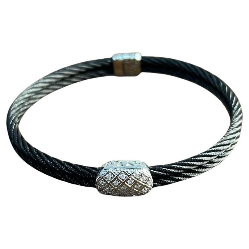 Bracciale nero a cavo con diamanti in oro bianco 18 carati con filigrana e dichiarazione a torsione in vendita