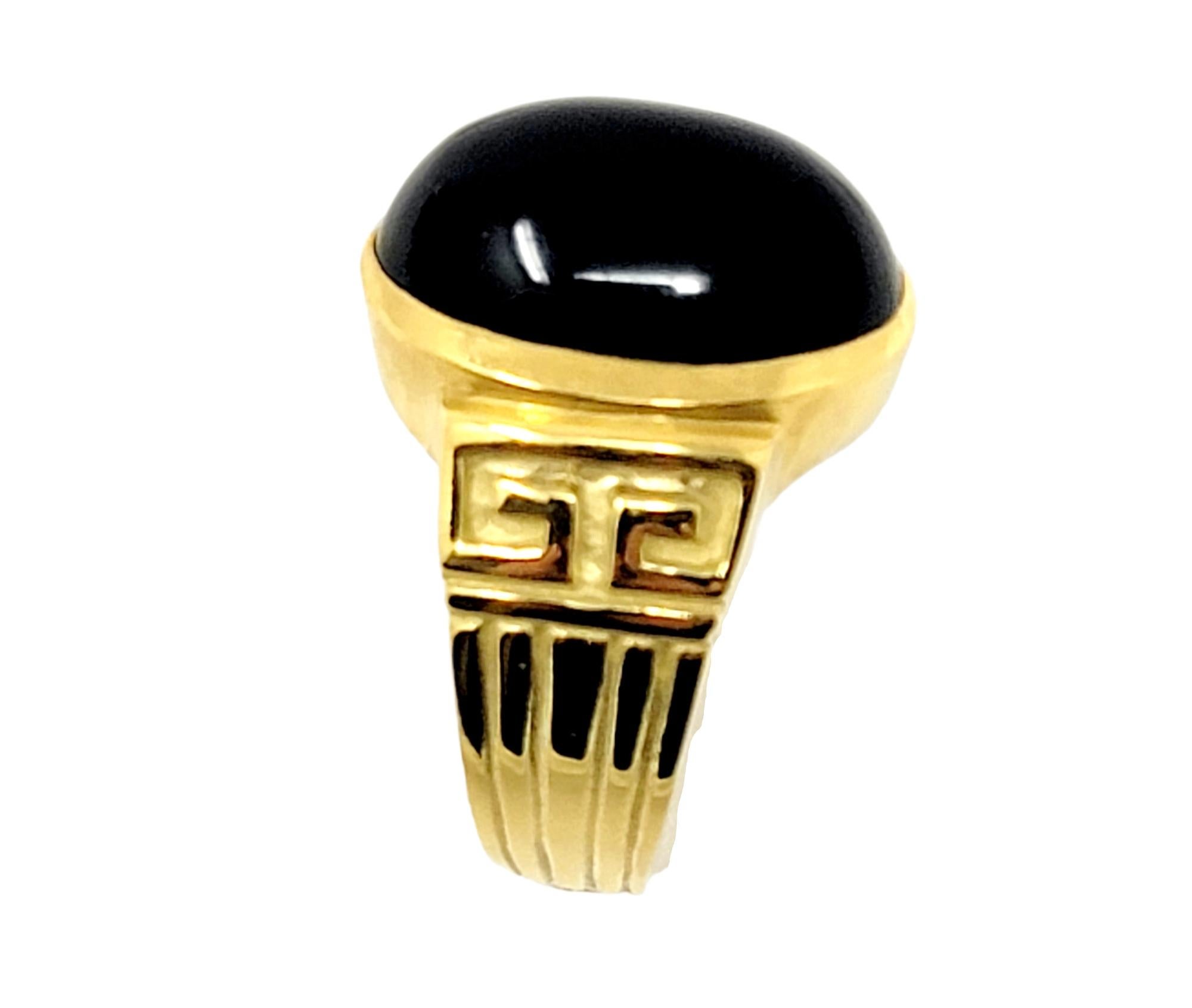 Black Cabochon Oval Onyx Ring in 18 Karat Yellow Gold Bold Wide Design In Good Condition For Sale In Scottsdale, AZ