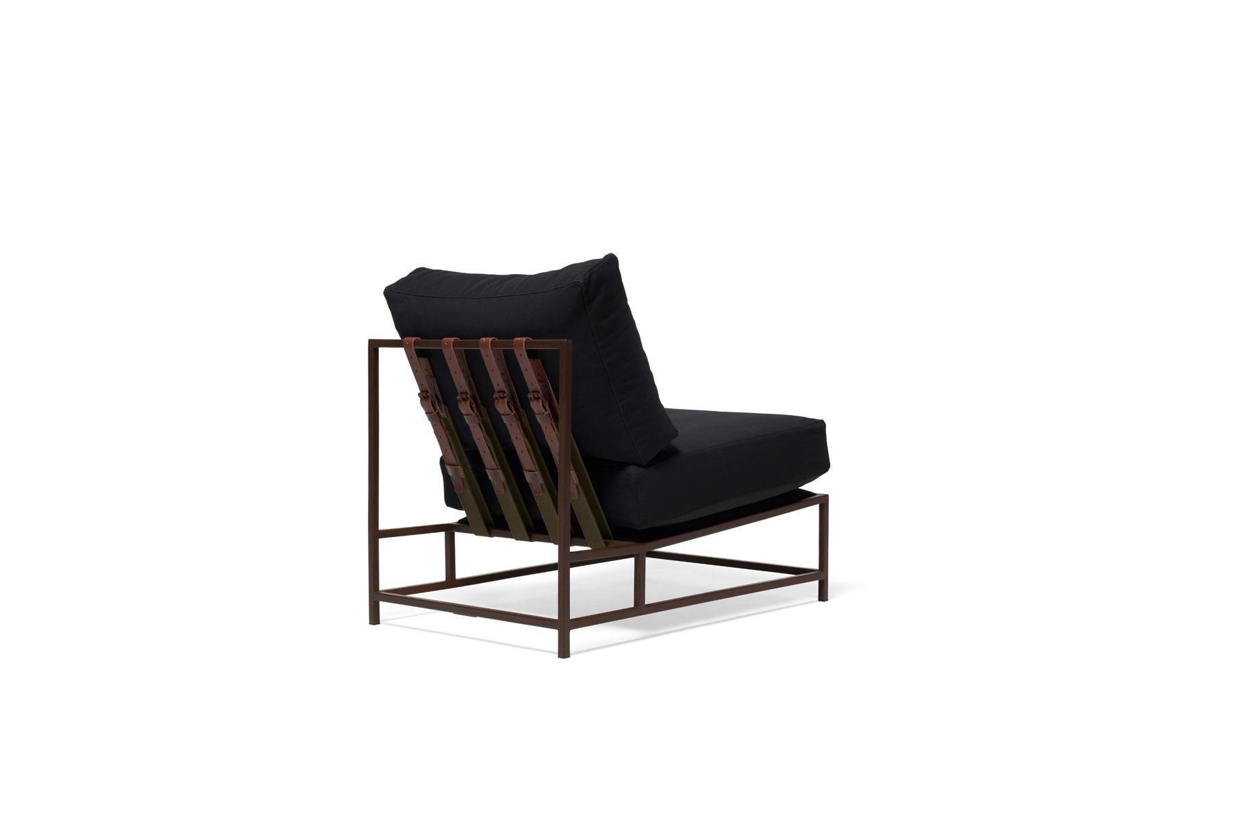 Stuhl aus schwarzem Segeltuch und marmoriertem Rost (Metallarbeit) im Angebot