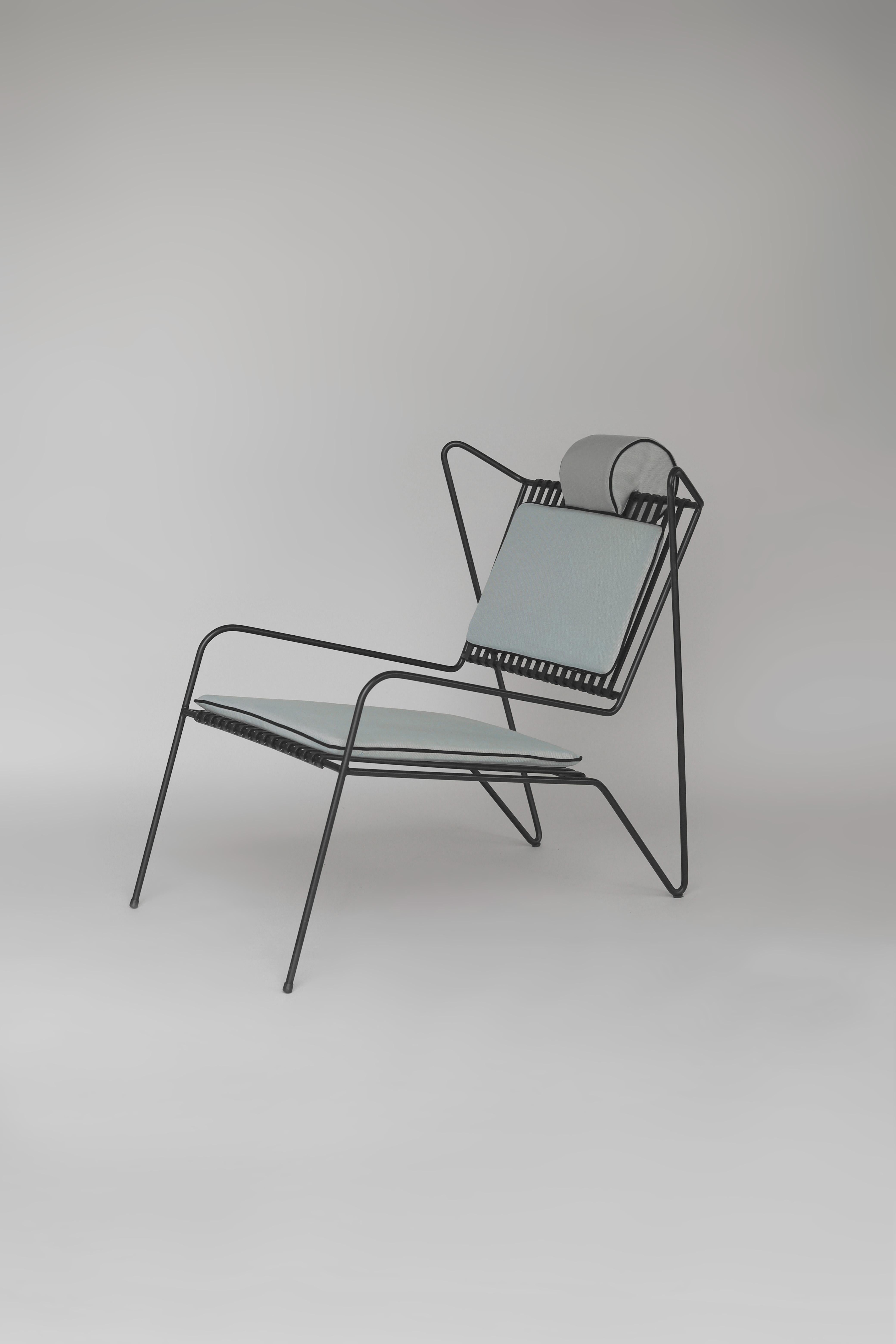 Tedesco Sedia Capri Easy Lounge nera con ottomana di Cools Collection in vendita