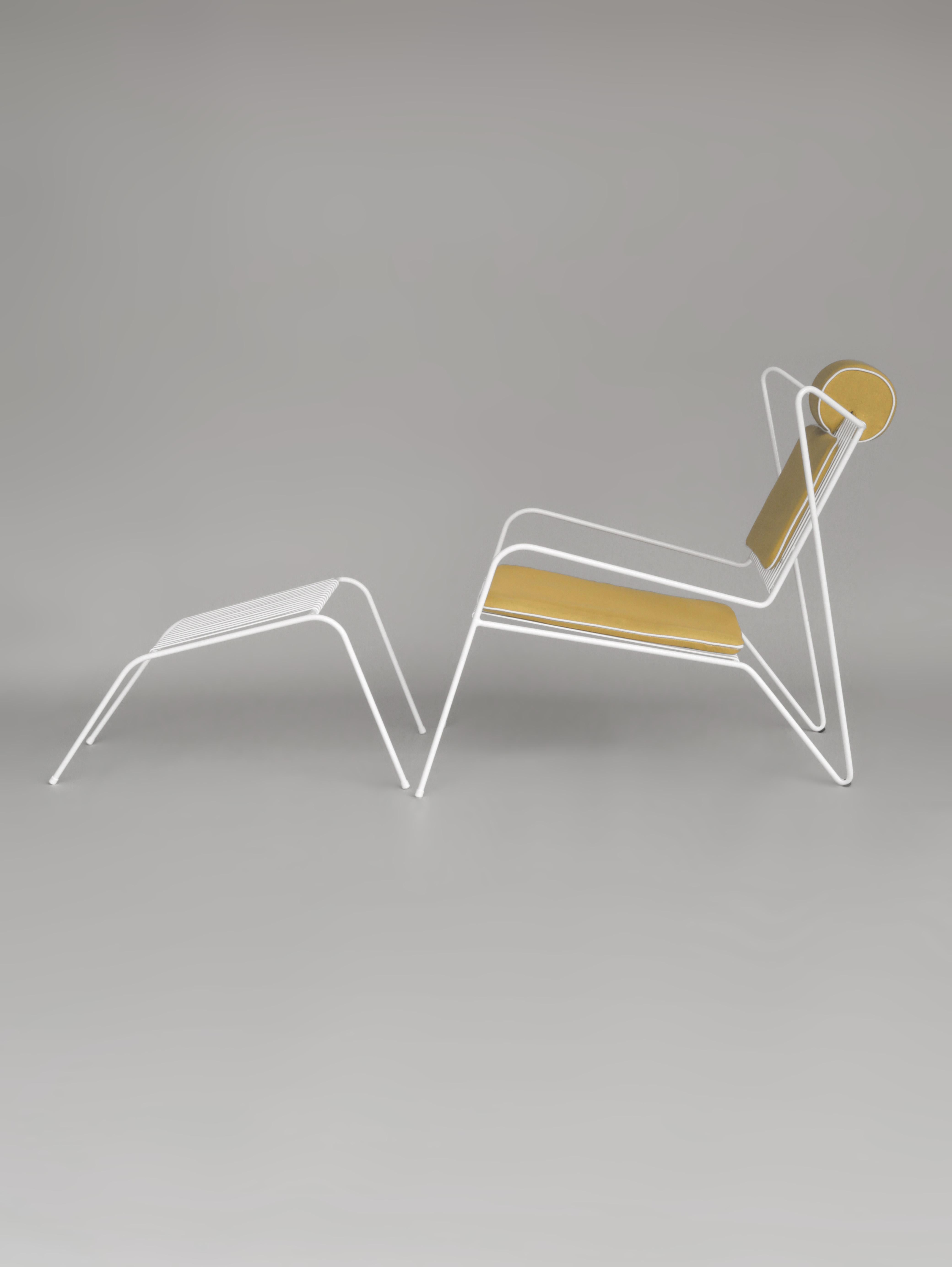 Sedia Capri Easy Lounge nera con ottomana di Cools Collection in vendita 1