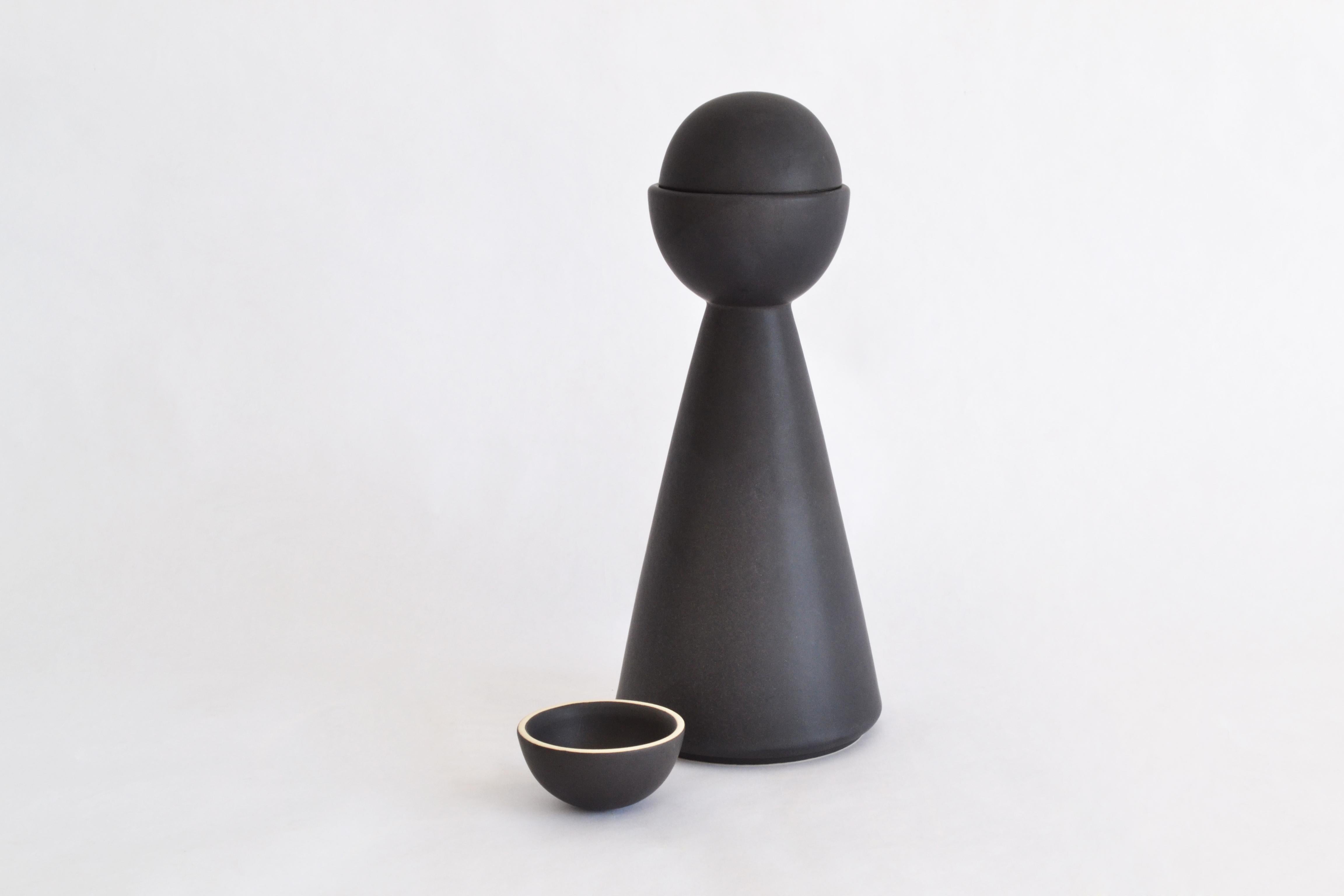 BLACK Carafe Contemporary Inspired by Traditional Jug Pitcher for Mezcal In New Condition For Sale In London, GB