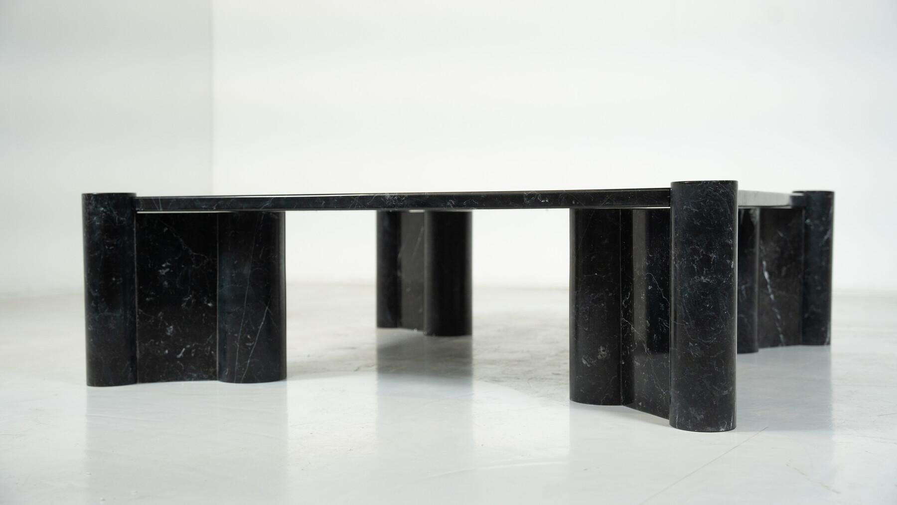 Mesa de centro Jumbo de mármol de Carrara negro de Gae Aulenti para Knoll Inc, años 60 en Bueno estado para la venta en Brussels, BE