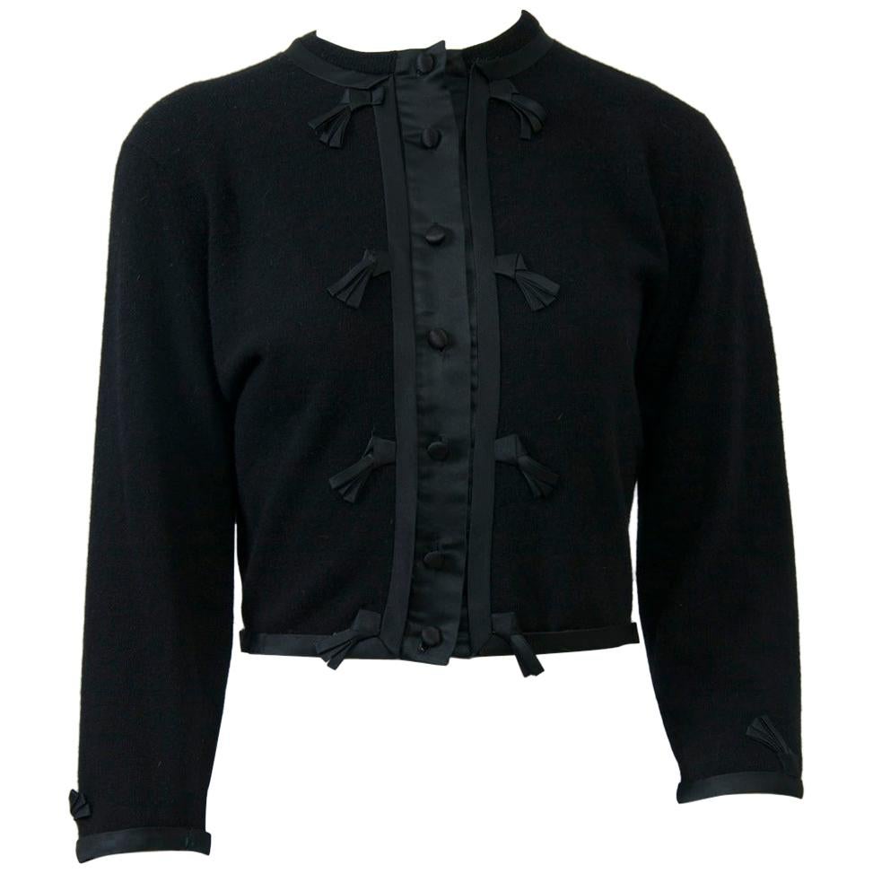 Schwarze perlenbesetzte Strickjacke im Angebot bei 1stDibs