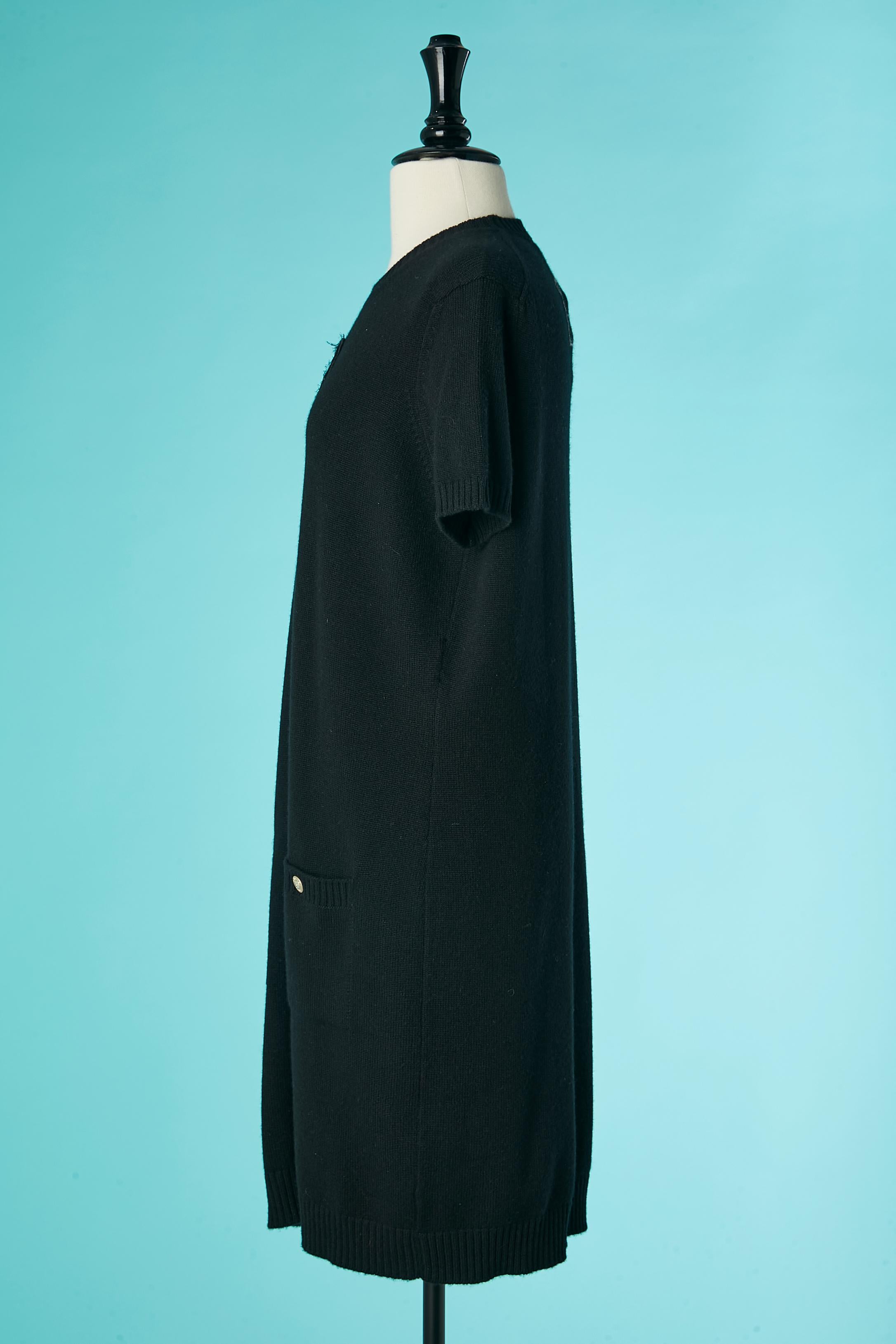 Women's Black cashmere knit dress with short sleeve and embellishment Chanel For Sale