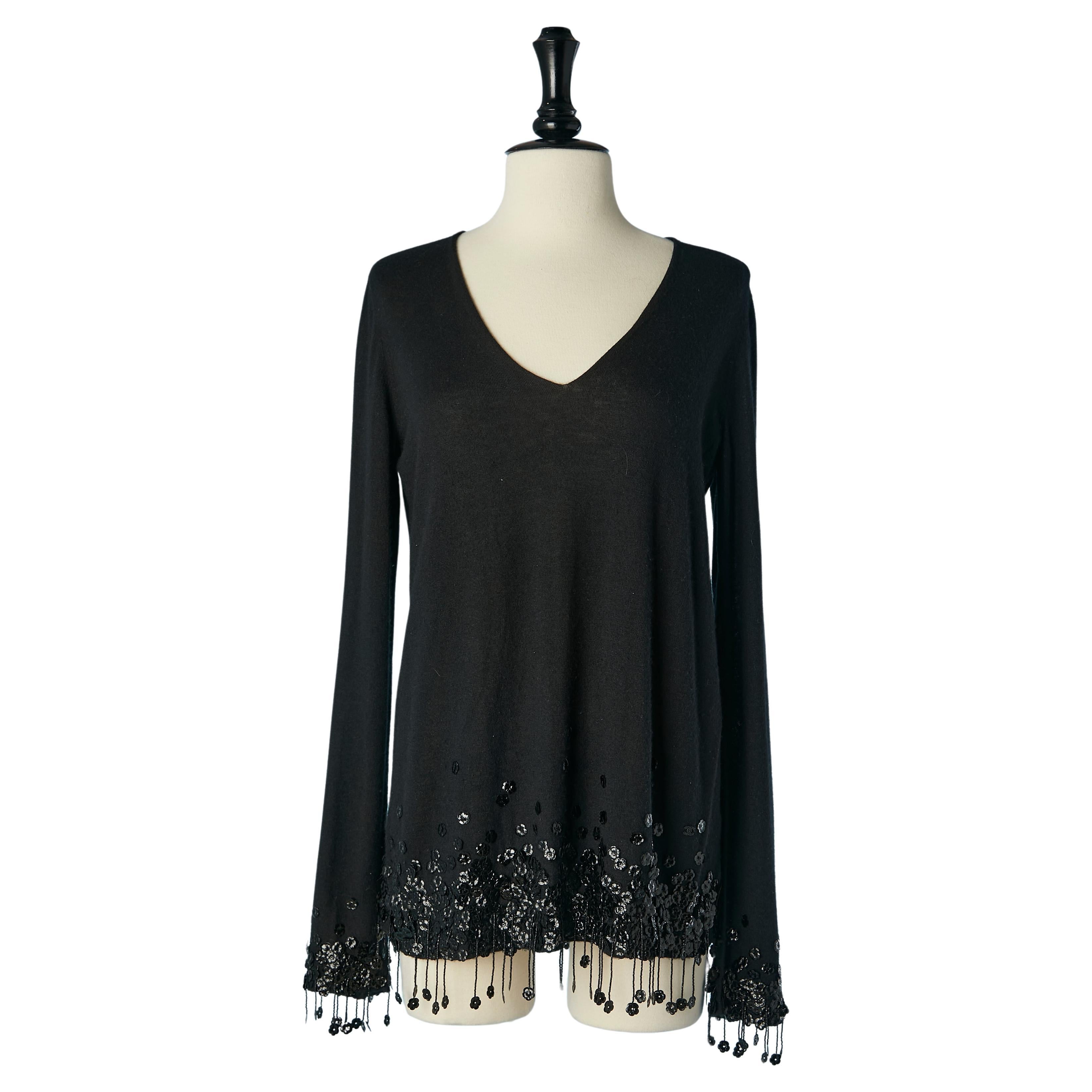 Black cashmere sweater with flowers and beads fringes embellishment Chanel 