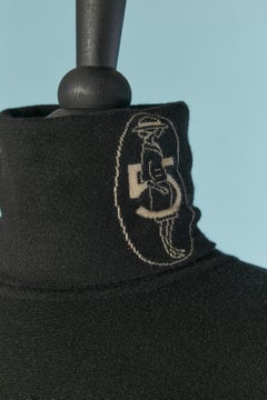 Black cashmere turtle neck sweater Chanel