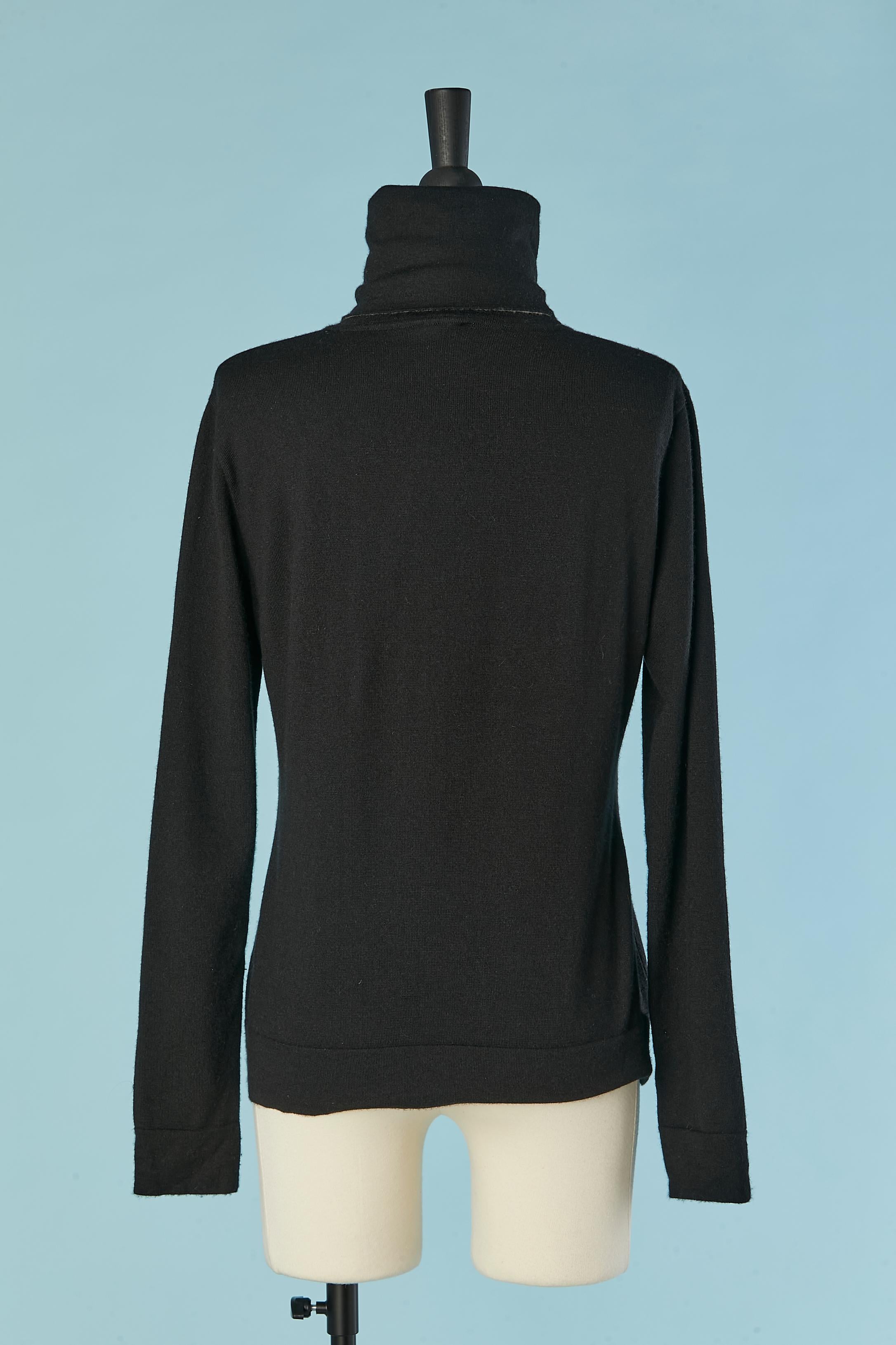 Women's Black cashmere turtle neck sweater Chanel For Sale