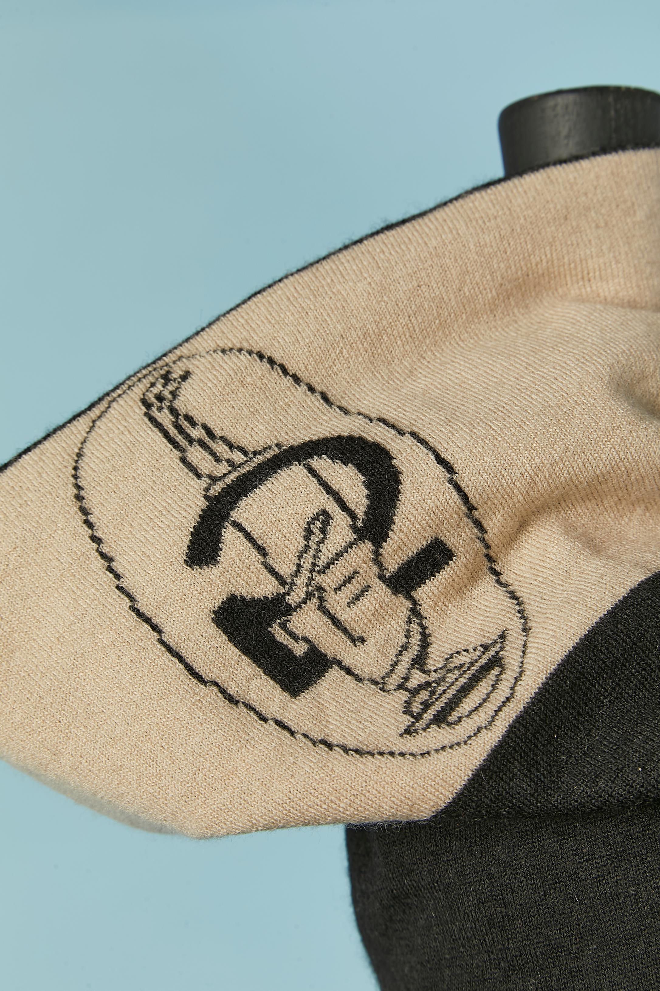 Black cashmere turtle neck sweater Chanel For Sale 1