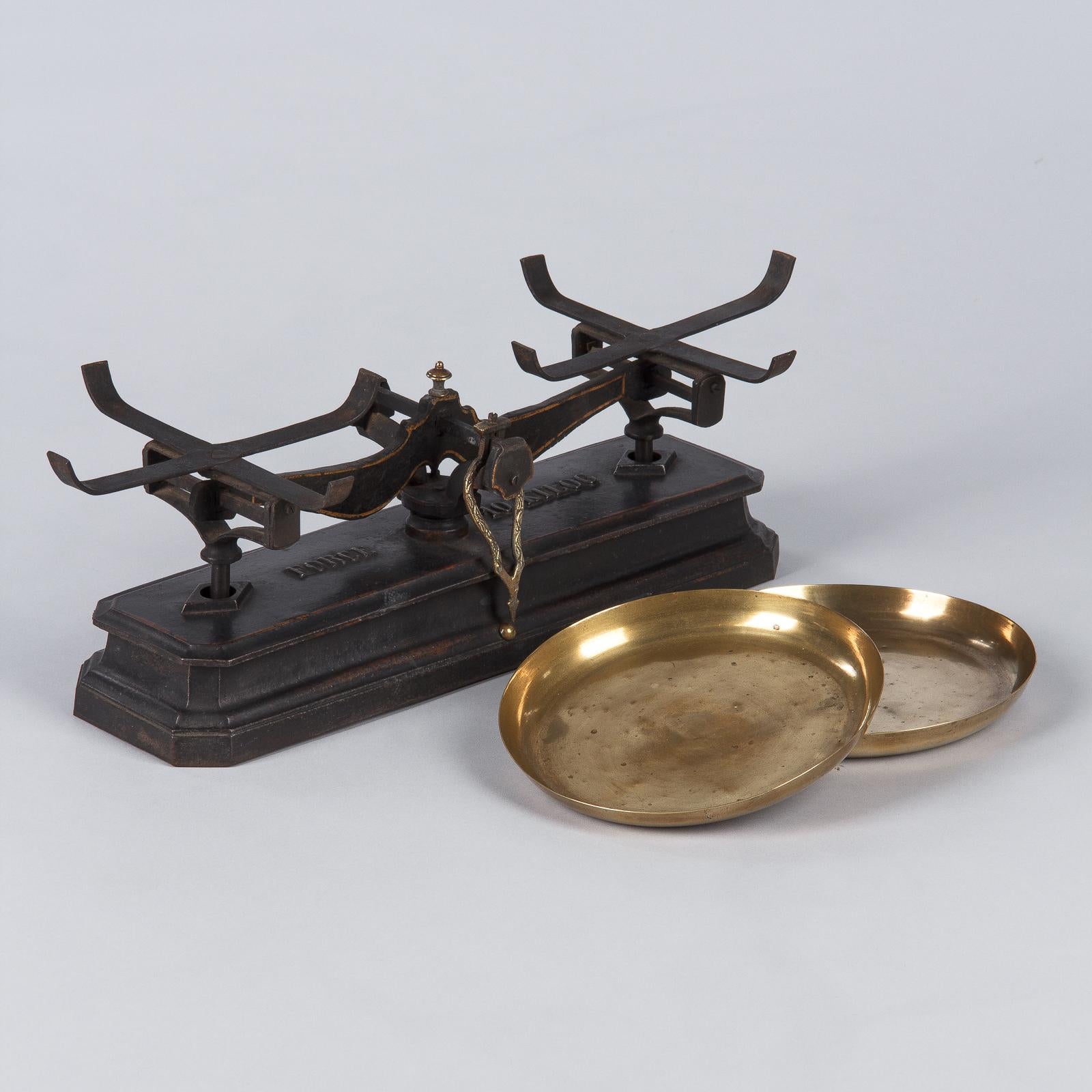 Black Cast Iron and Brass Scale by Joseph Beranger, Early 1900s In Good Condition In Austin, TX