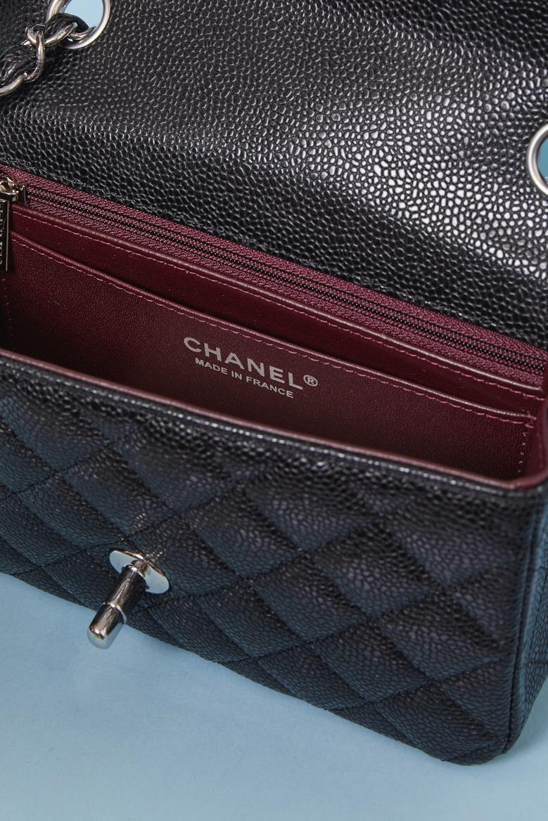 Schwarzer Kaviar Zeitlose Lederkette Tasche CHANEL 2018 im Angebot 3
