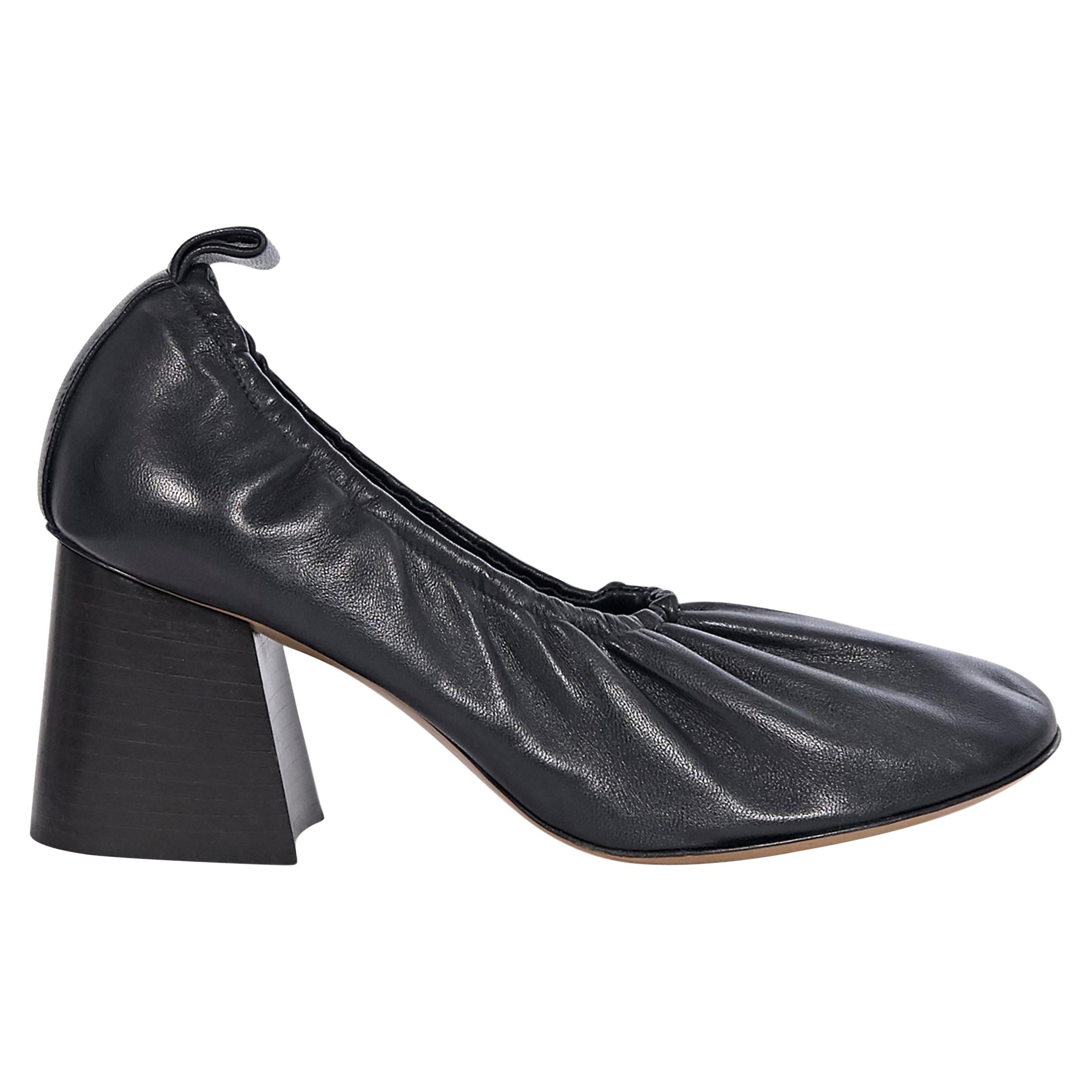 charter slids hver gang Celine Black Leather Ballerina Pumps at 1stDibs | celine duck boots, celine  ballerina pump