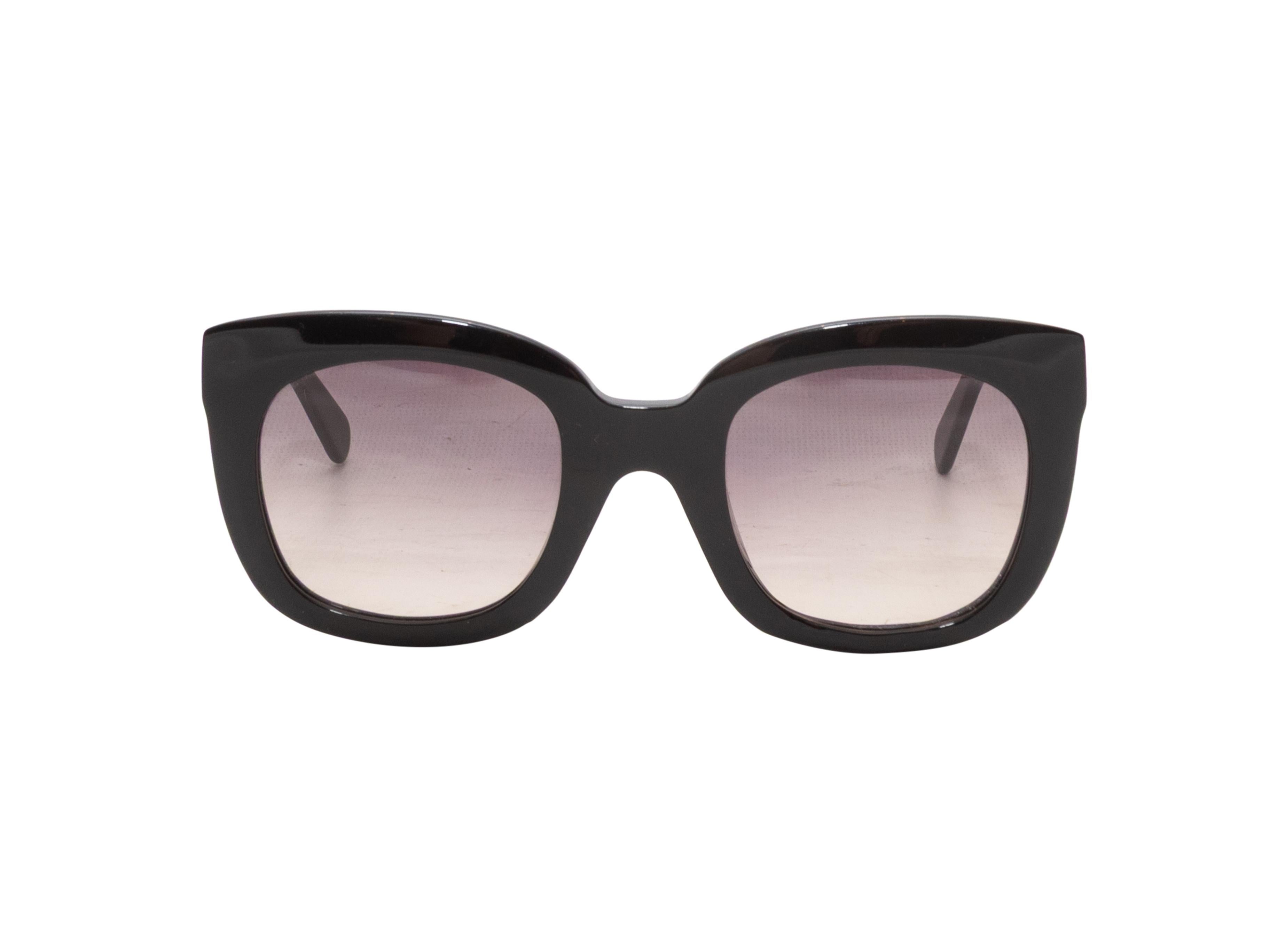 Gafas de sol oversize de acetato negro de Celine. Cristales tintados grises. 2,25