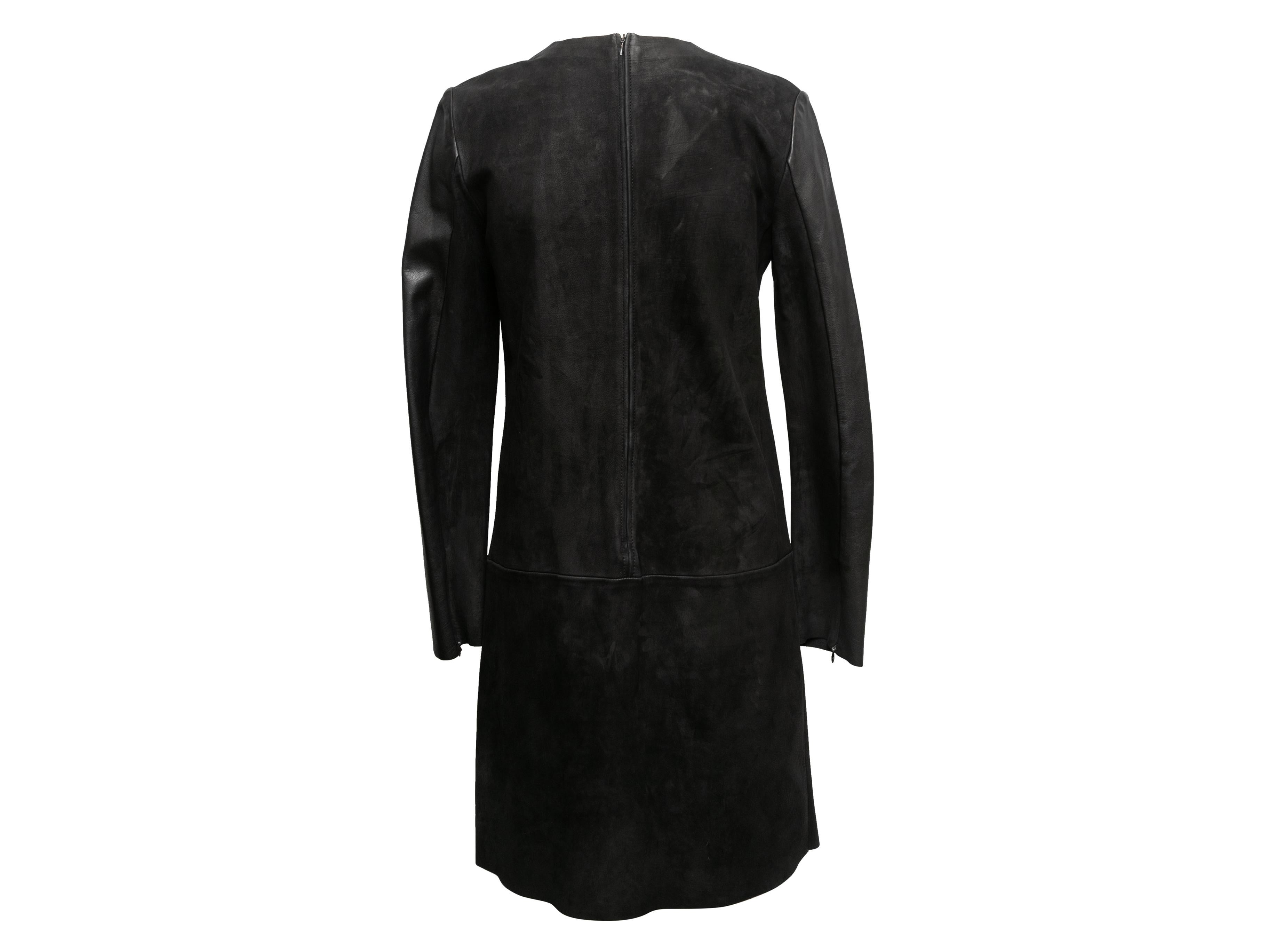 Celine, robe noire en daim et cuir, taille FR 40 en vente 2