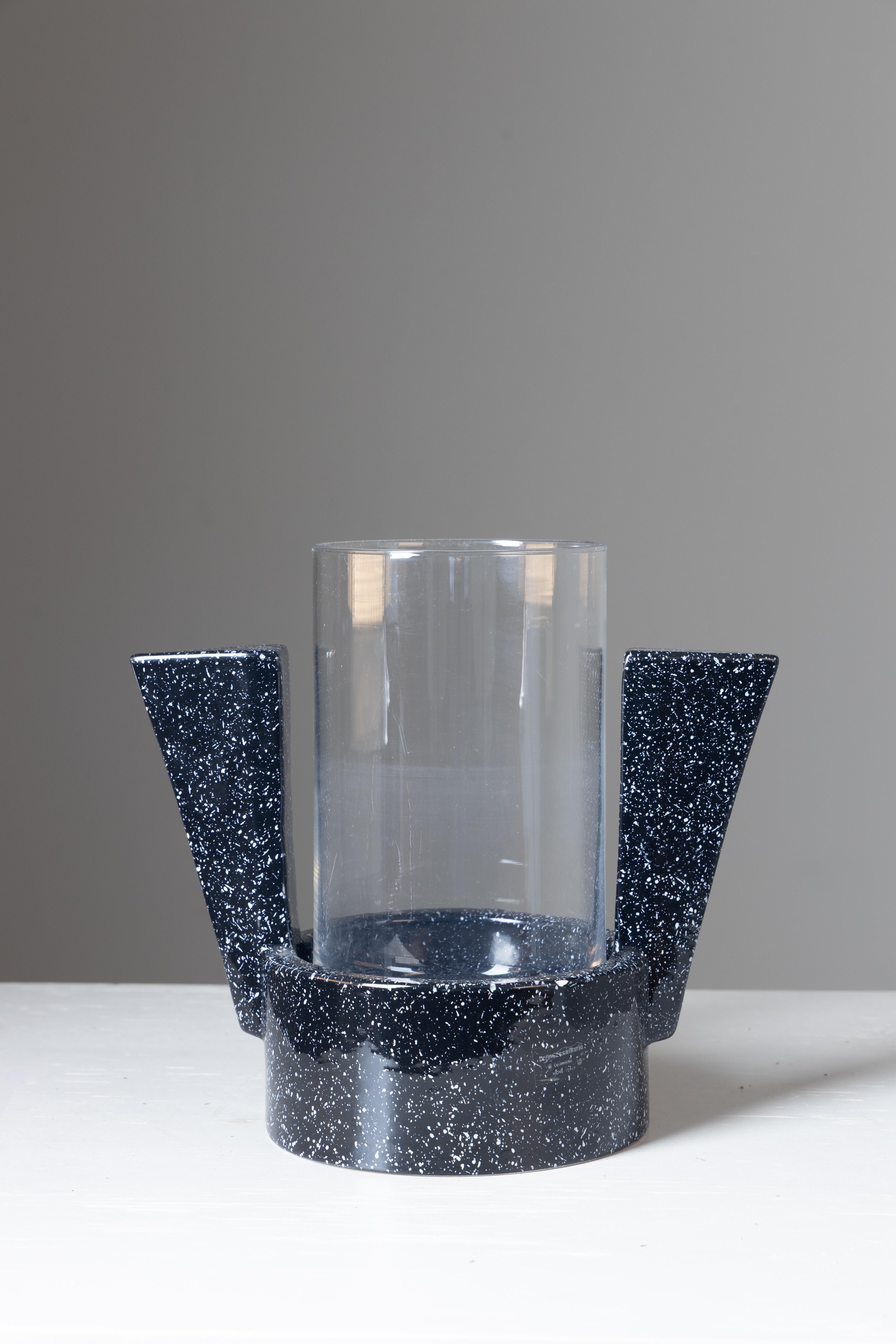 Vaso in ceramica nera e vetro Mario Dalla Gassa Nove ceramiche 1980 in vendita 4