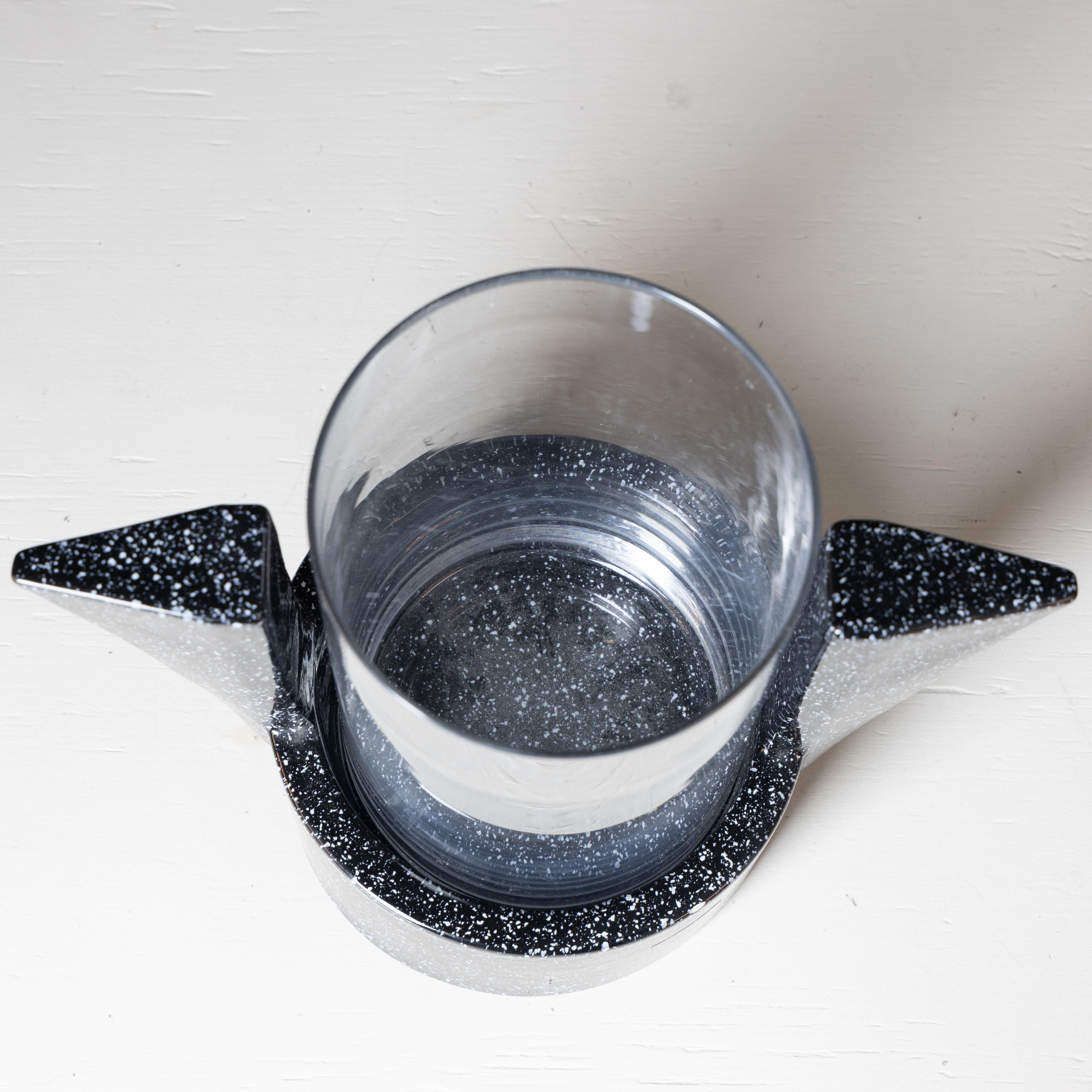 Ceramica Vaso in ceramica nera e vetro Mario Dalla Gassa Nove ceramiche 1980 in vendita