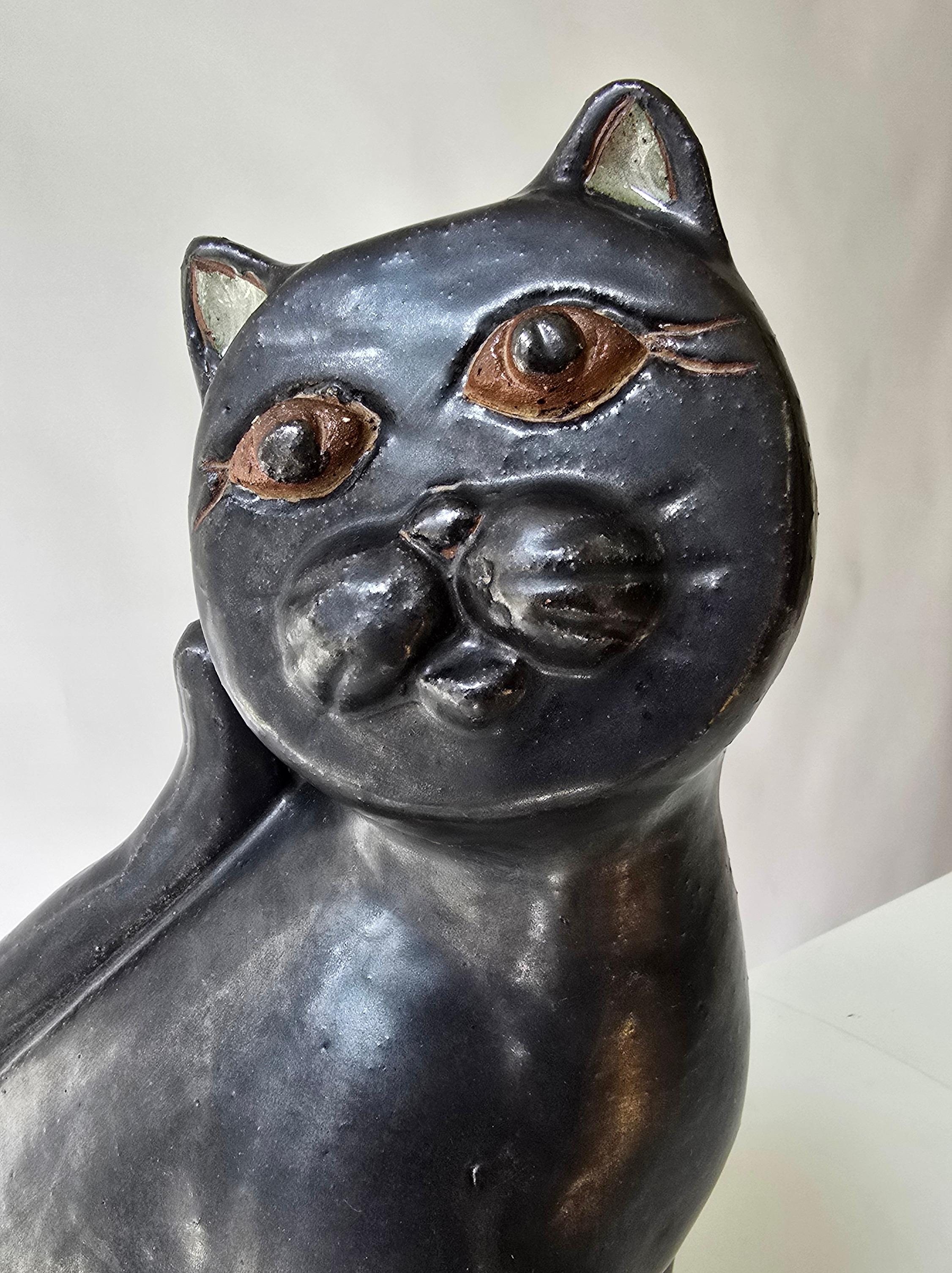 Scultura di gatto in ceramica nera, stile metà del secolo scorso, in stile Vallauris AM in vendita 1