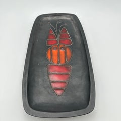 Black ceramic dish with fish decoration, by Oswald Tieberghien, circa 1970