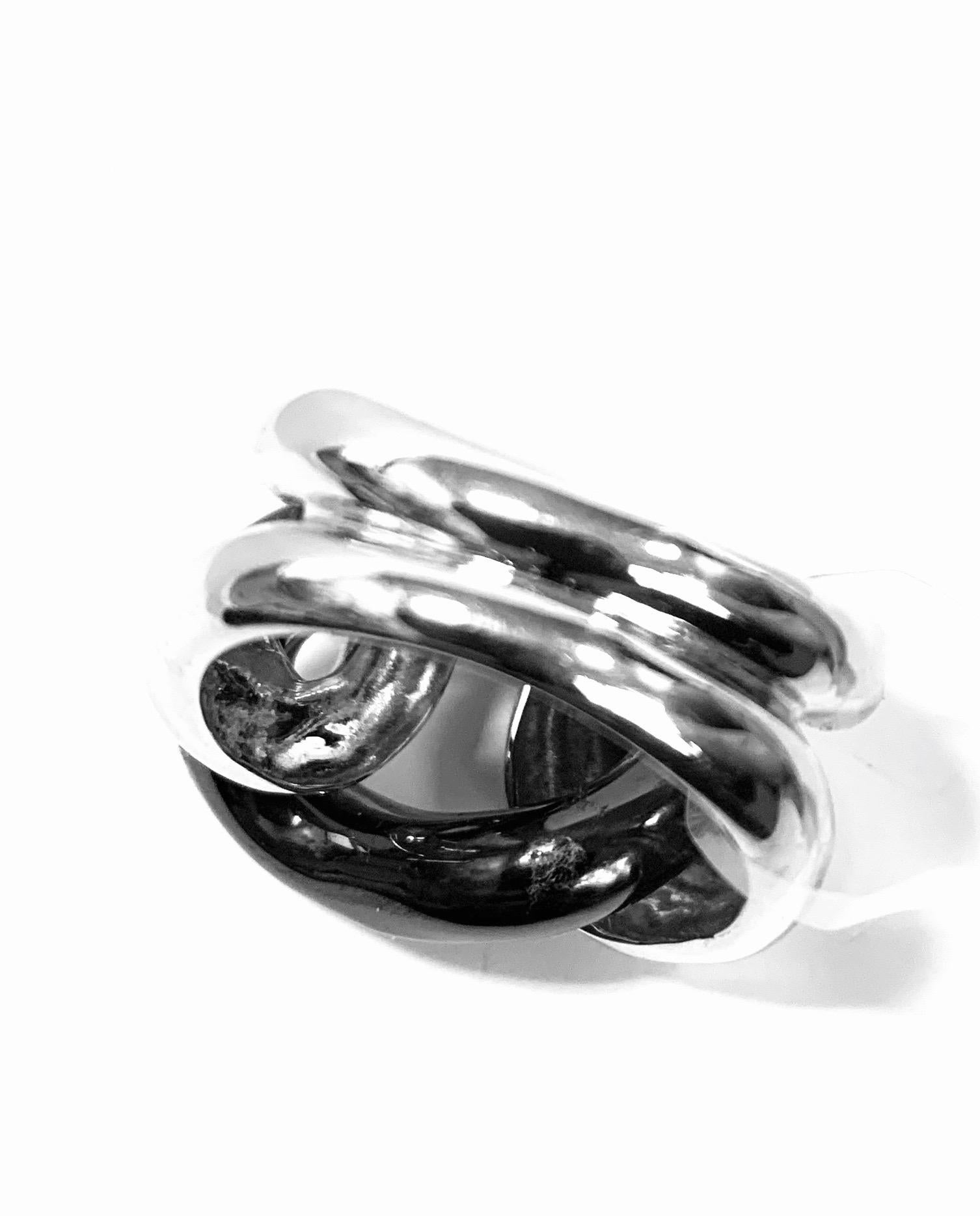 Black Ceramic Groumette Ring 18 Karat White Gold For Sale 3